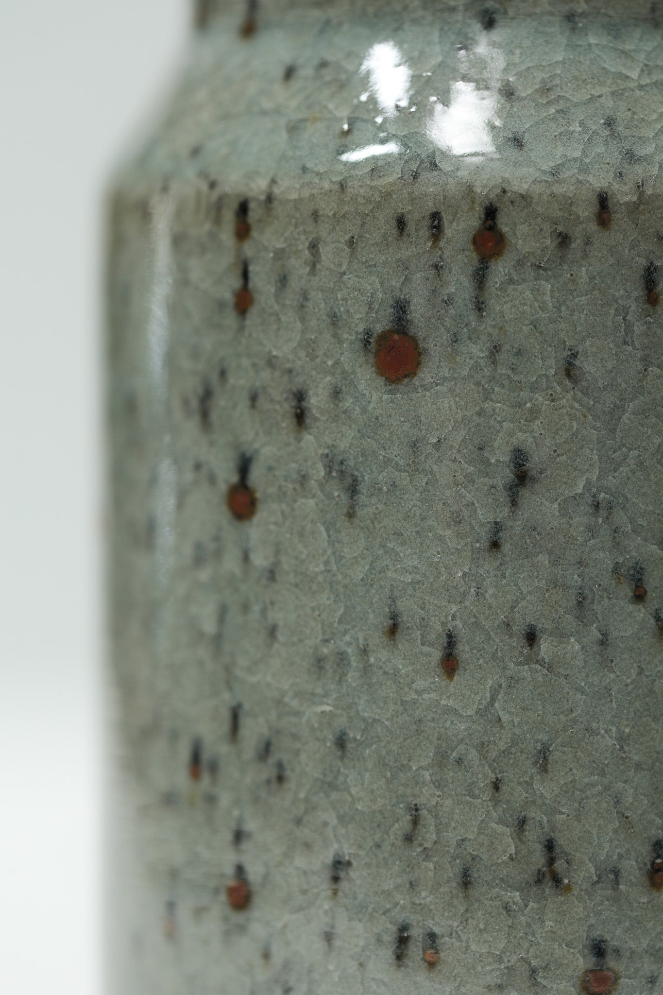Florian Gadsby: Stepped Cylindrical Vase