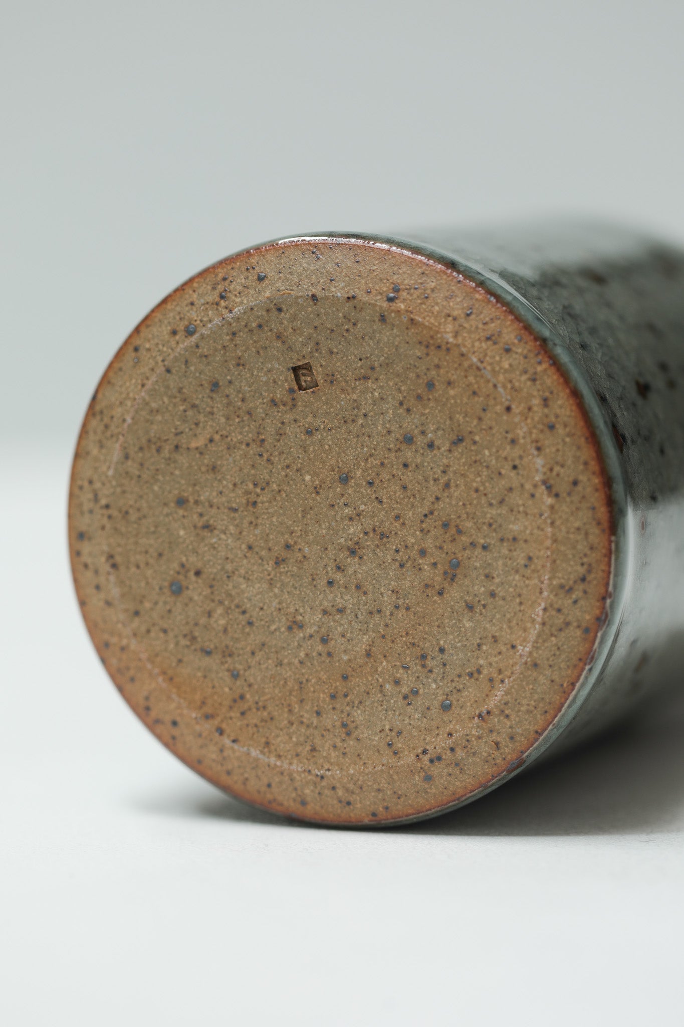 Florian Gadsby: Stepped Cylindrical Vase