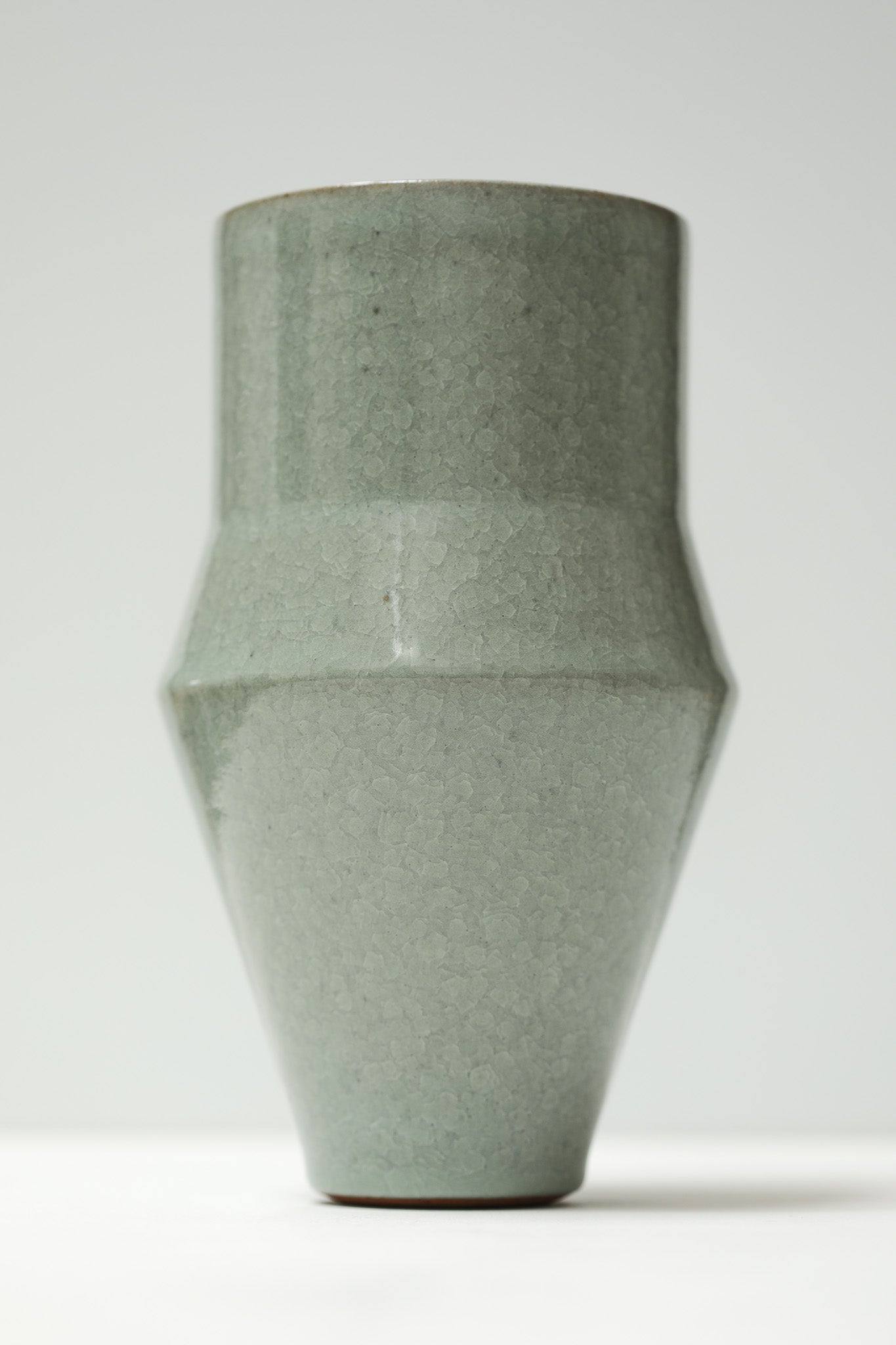 Florian Gadsby: Angular Vase