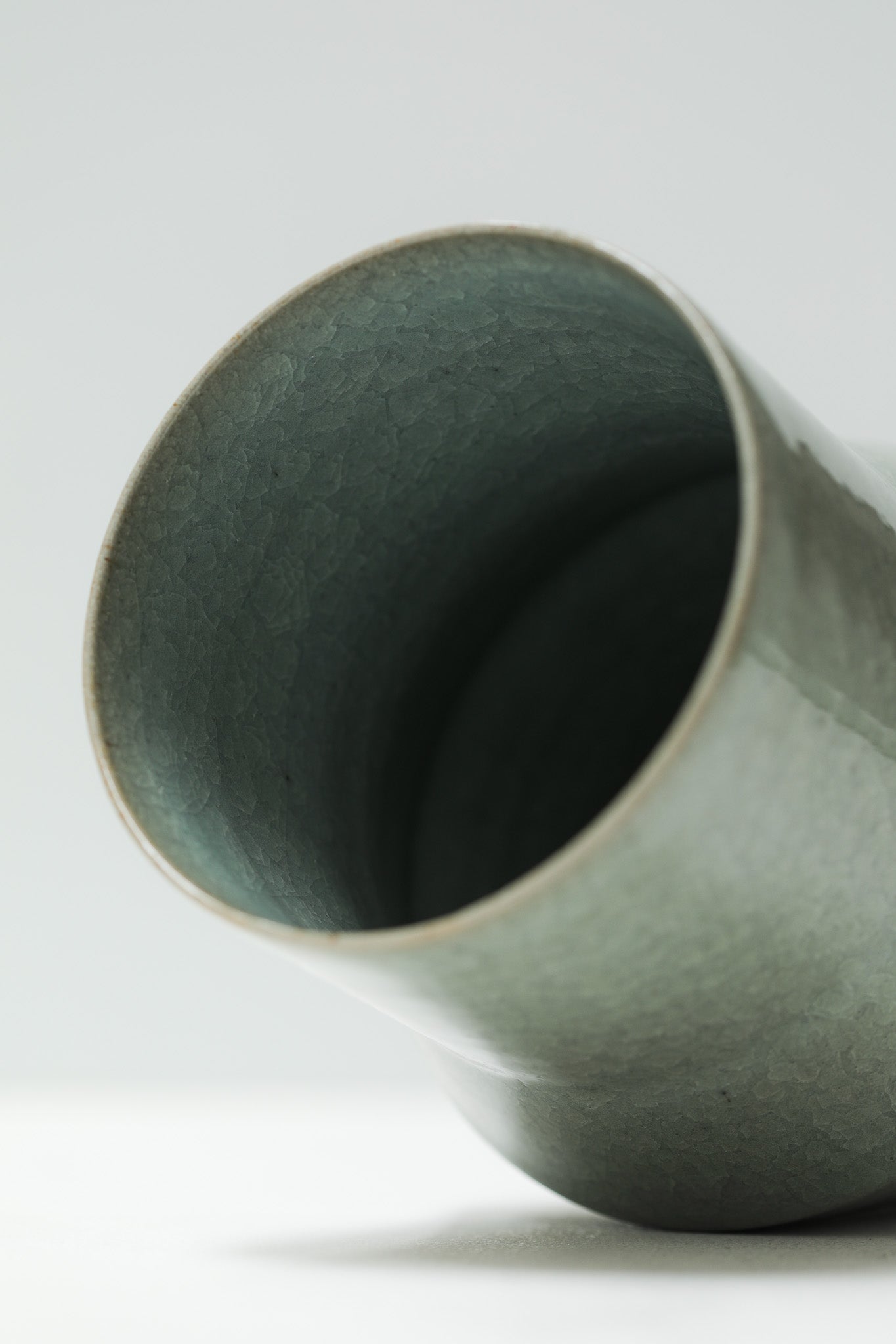 Florian Gadsby: Angular Vase