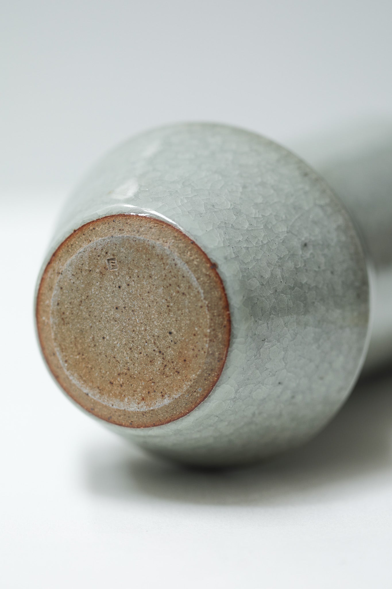 Florian Gadsby: Angular Vase
