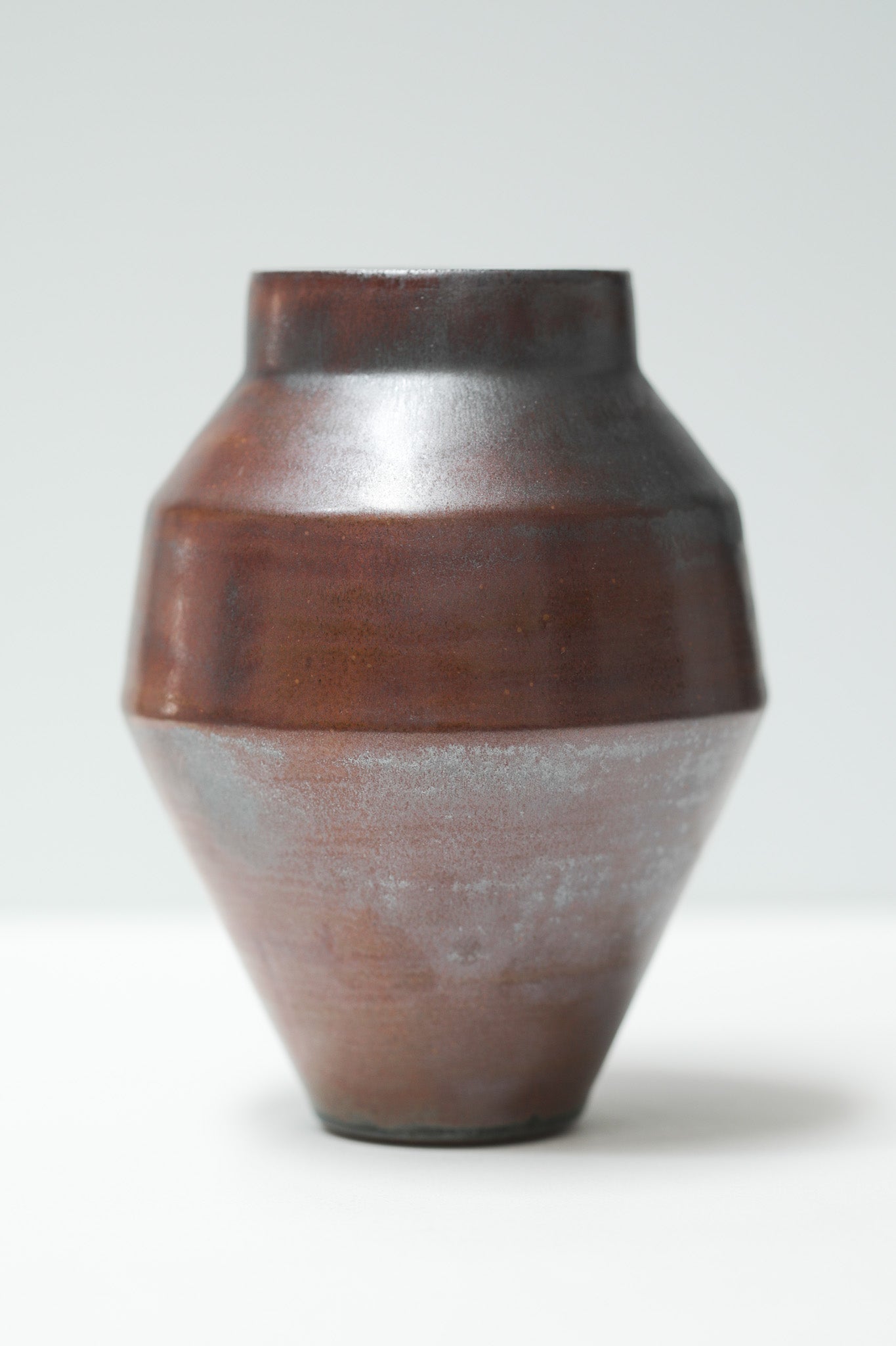 Florian Gadsby: Angular Vase