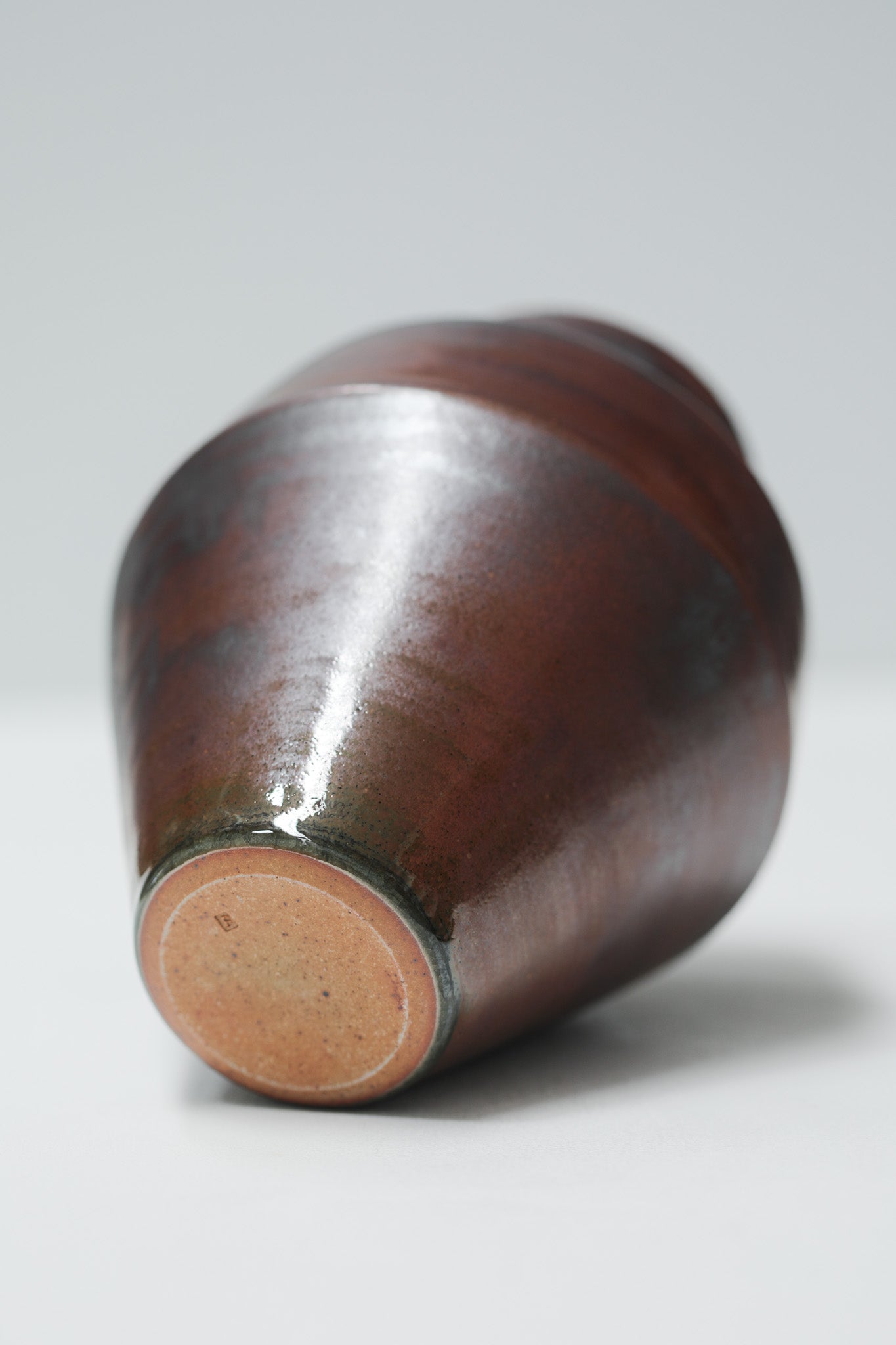 Florian Gadsby: Angular Vase