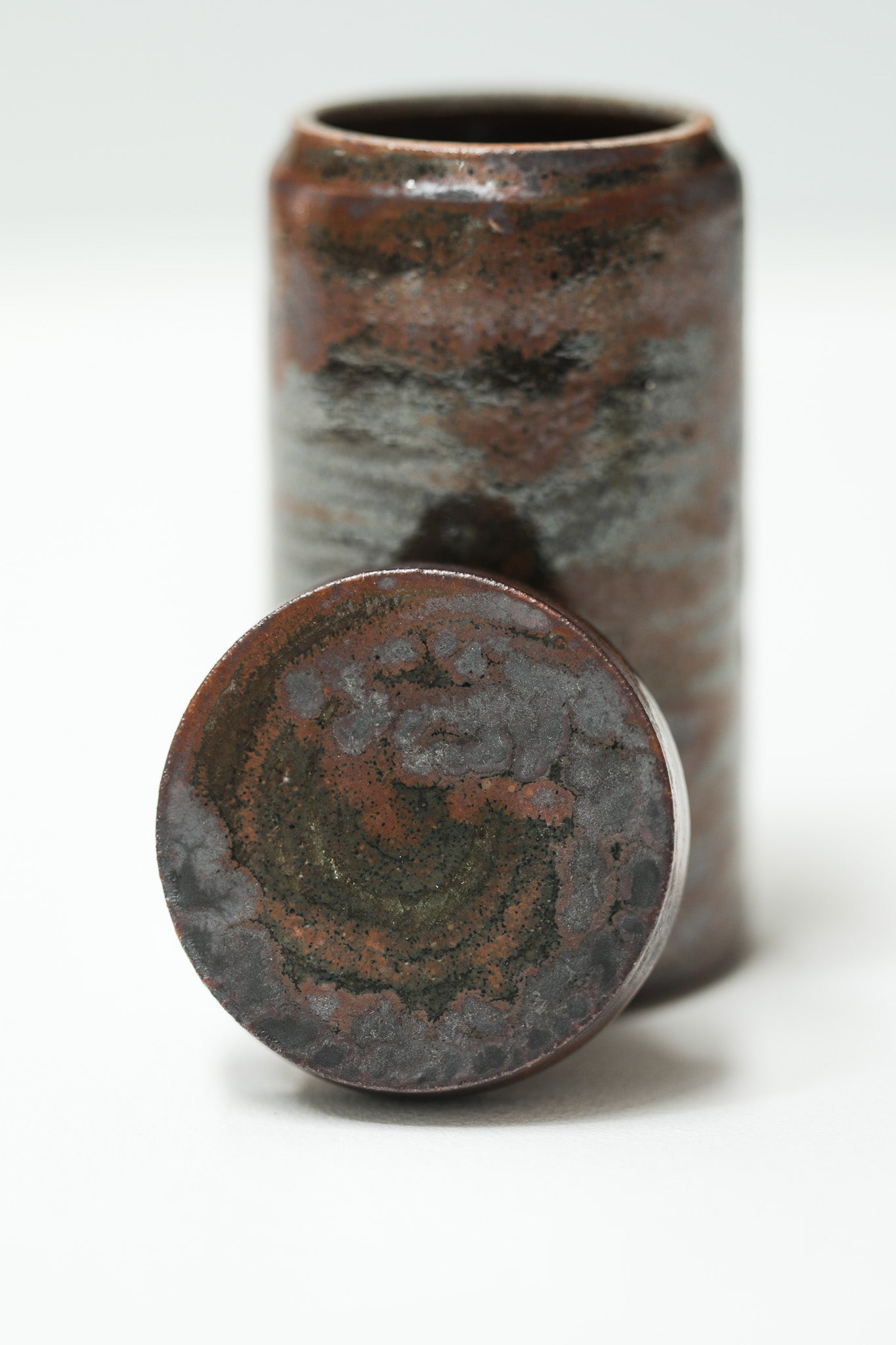 Florian Gadsby: Small Lidded Jar