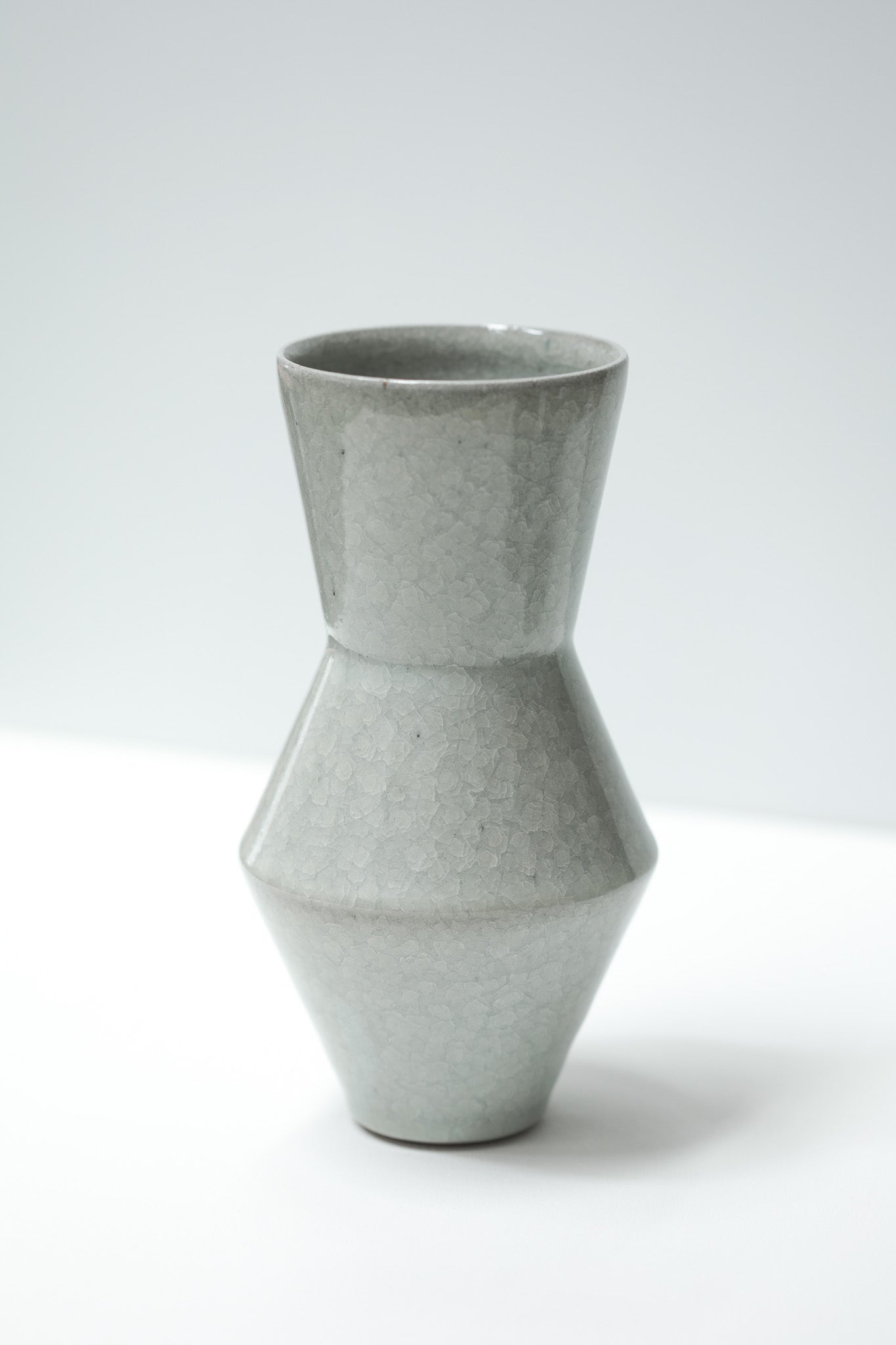 Florian Gadsby: Angular Vase