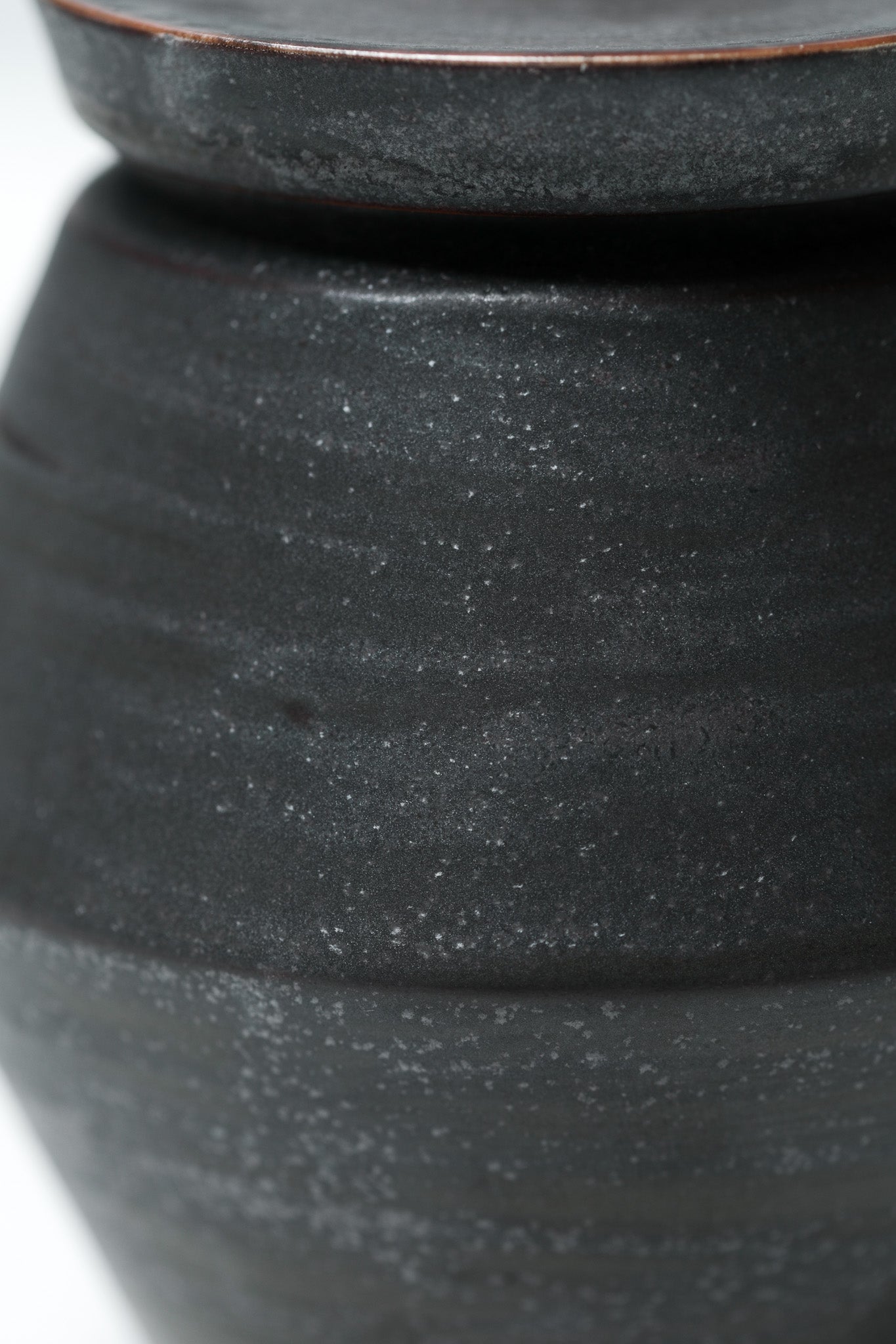 Florian Gadsby: Angular Lidded Jar