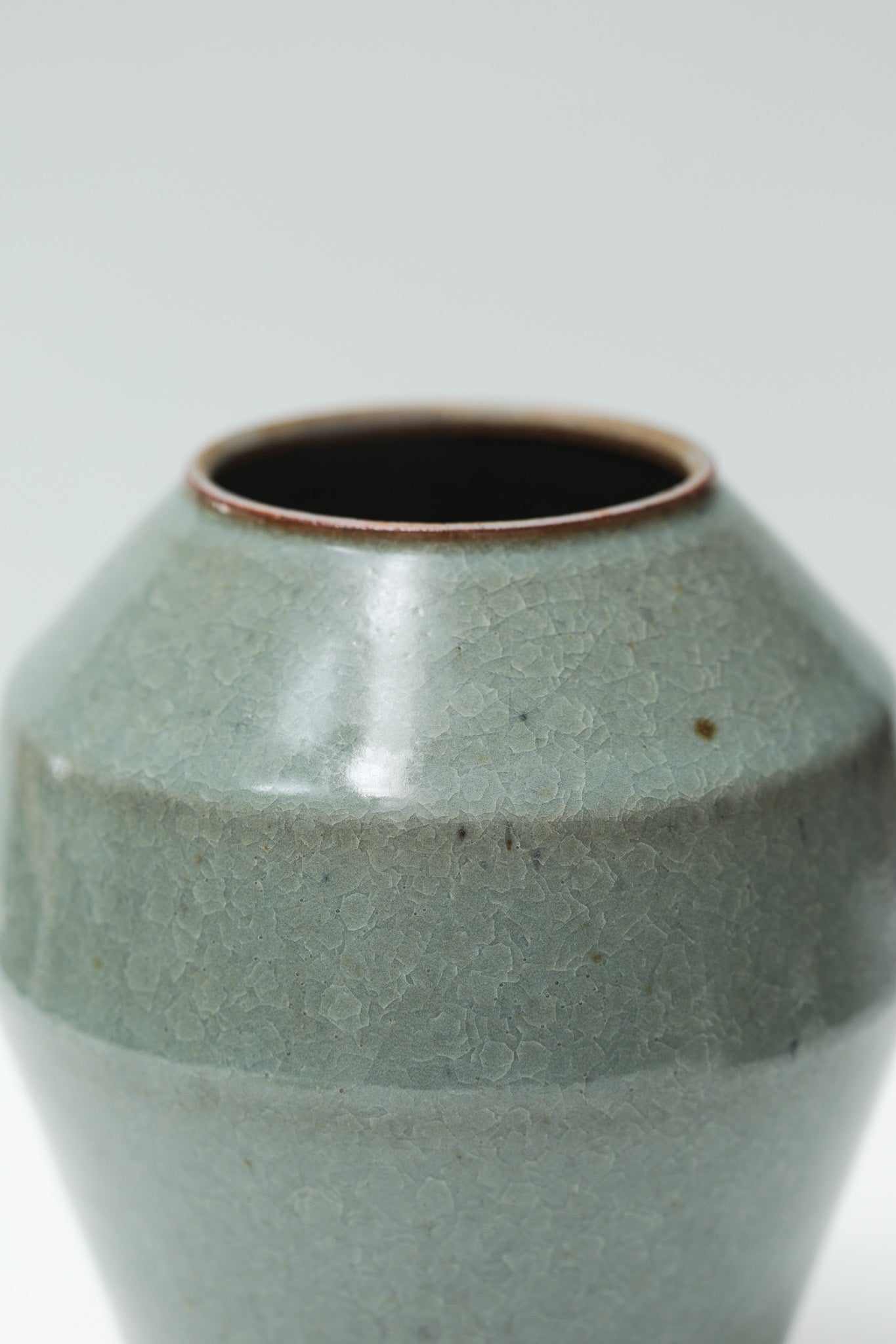 Florian Gadsby: Angular Lidded Jar