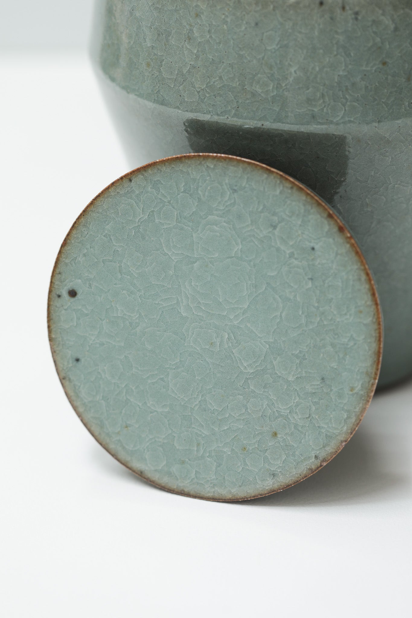Florian Gadsby: Angular Lidded Jar