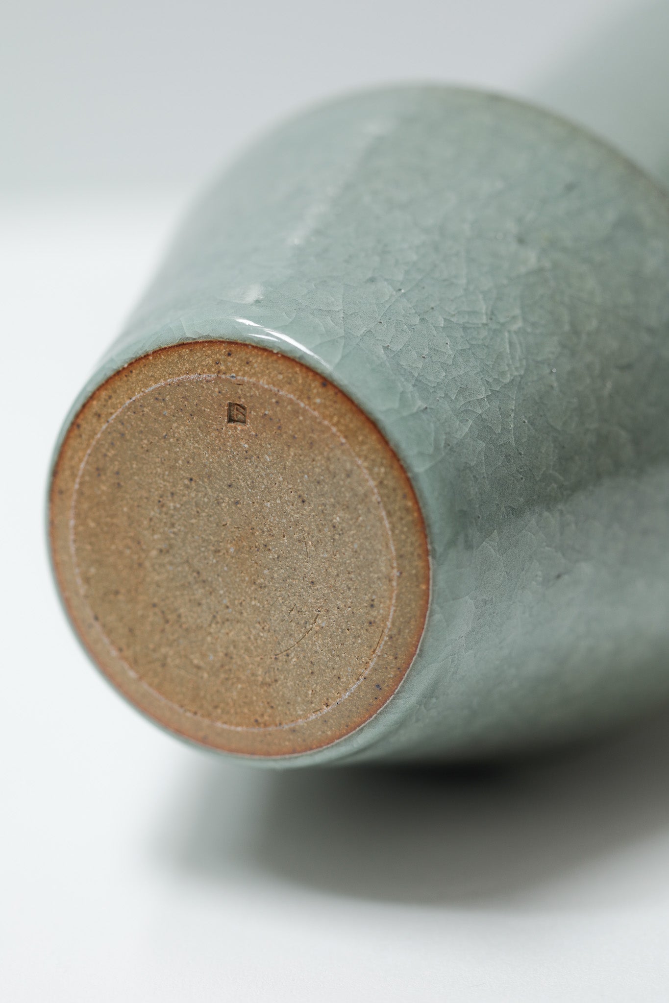 Florian Gadsby: Angular Vase