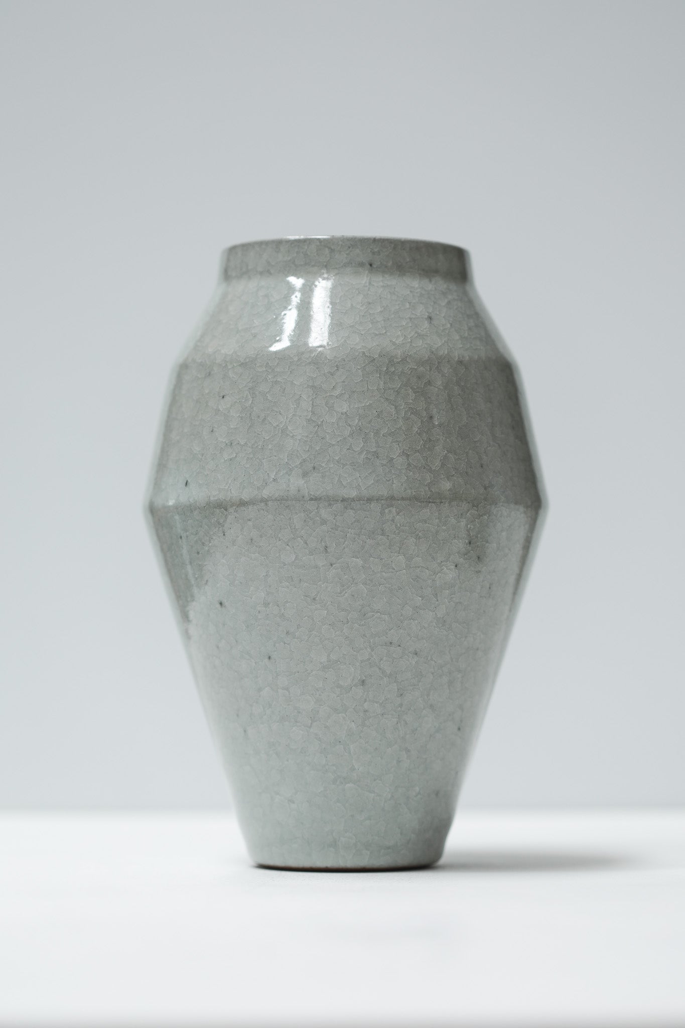 Florian Gadsby: Angular Vase