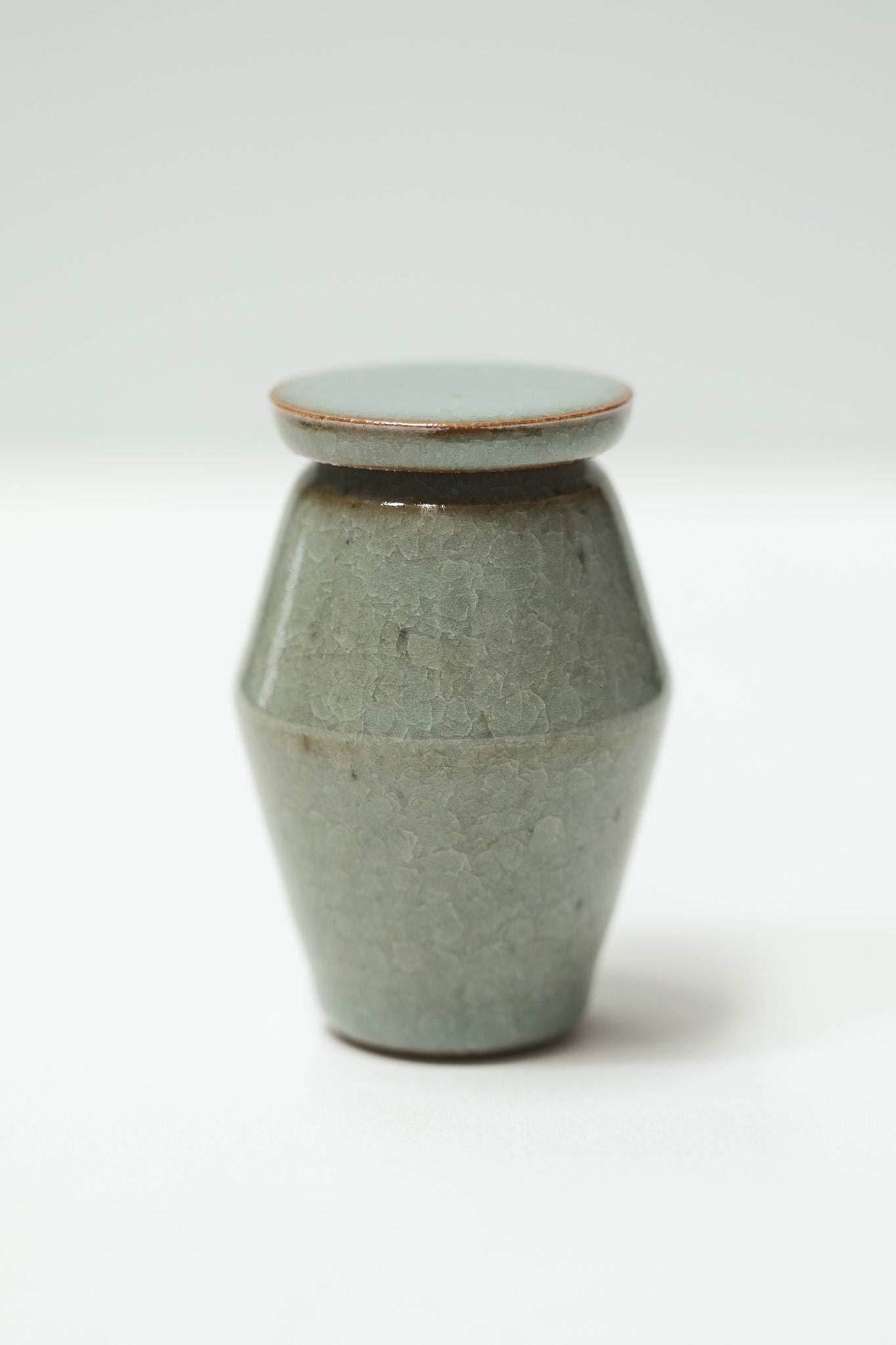 Florian Gadsby: Miniature Lidded Jar
