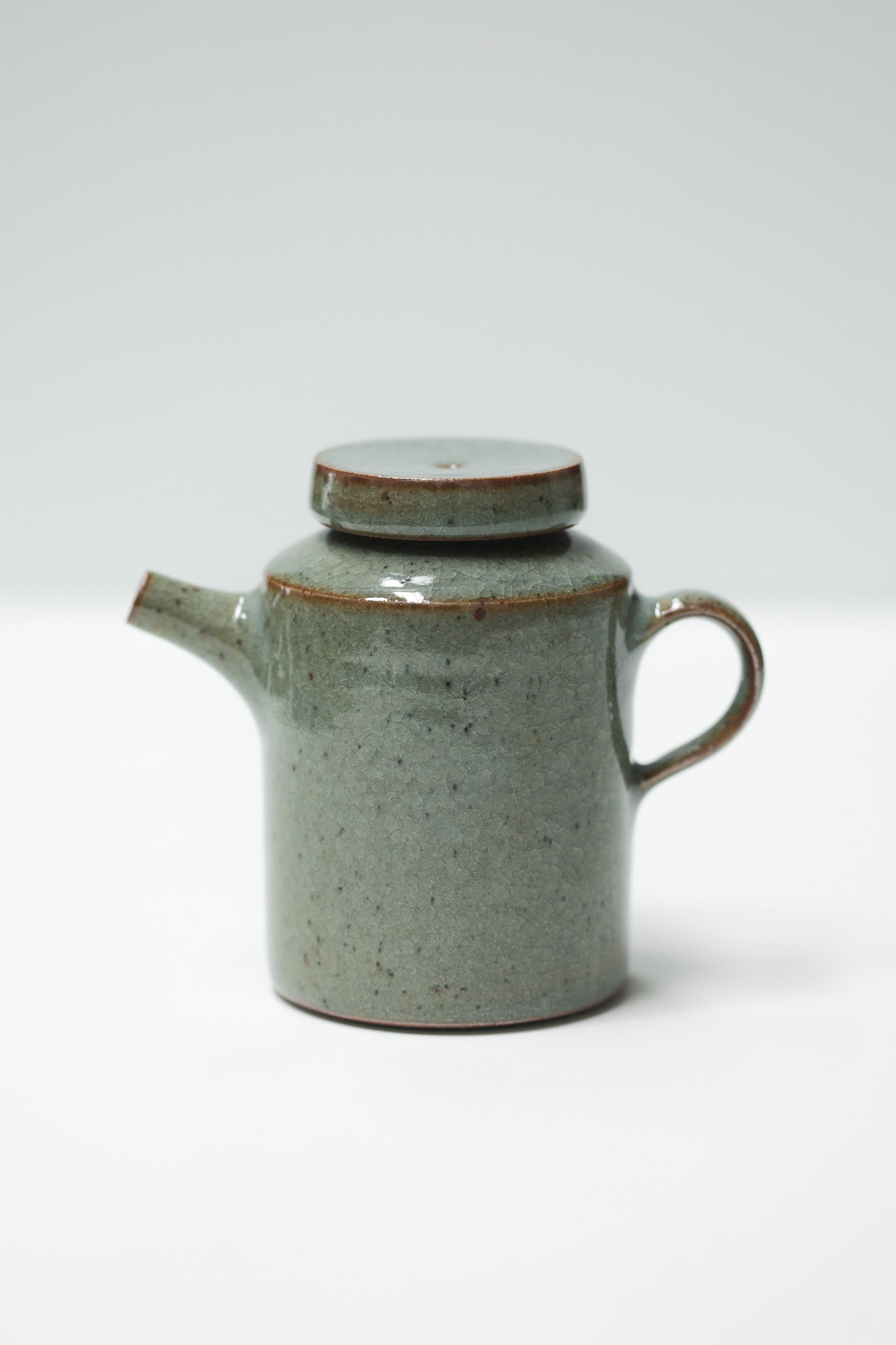 Florian Gadsby: Small Teapot