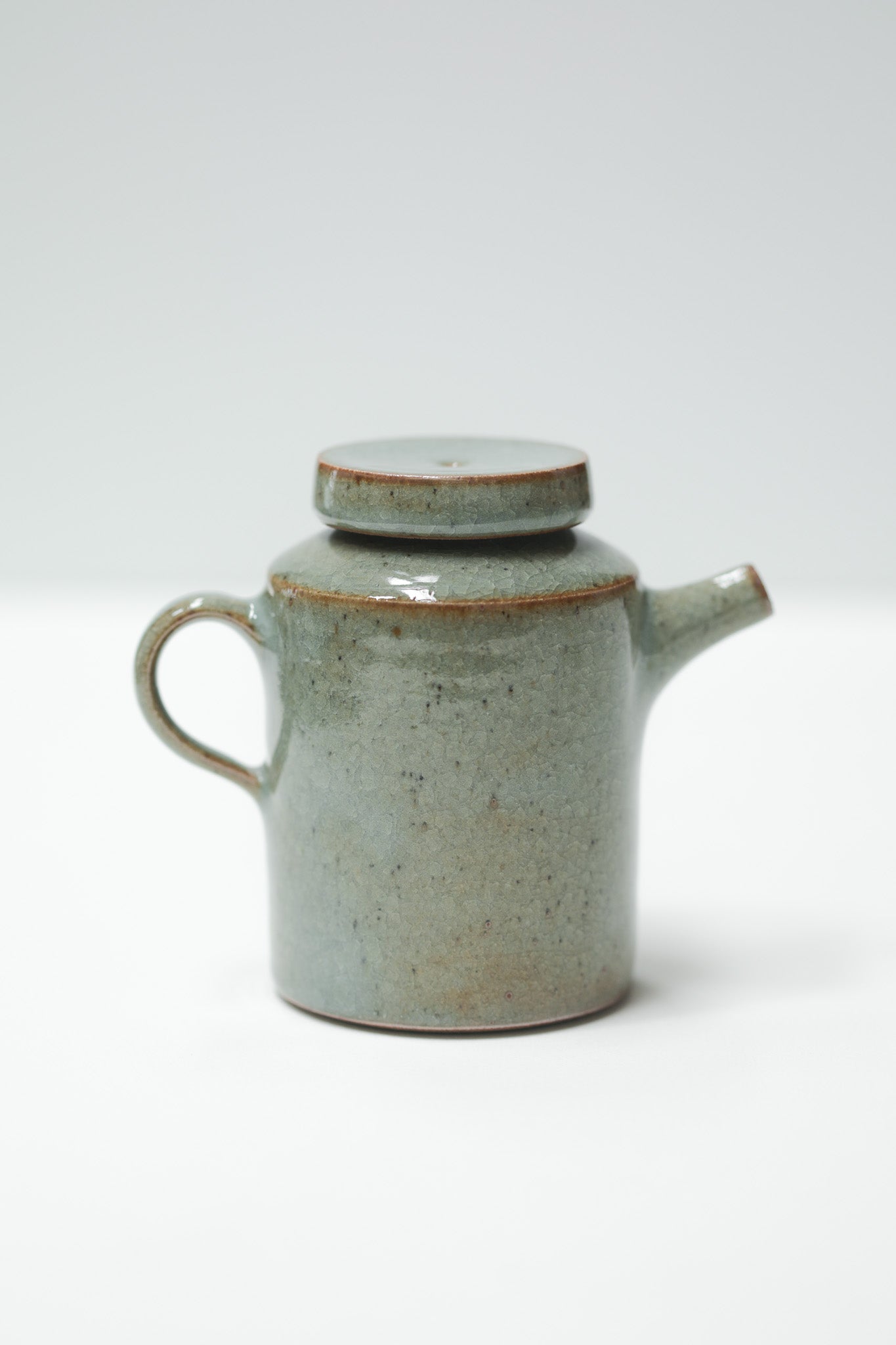 Florian Gadsby: Small Teapot