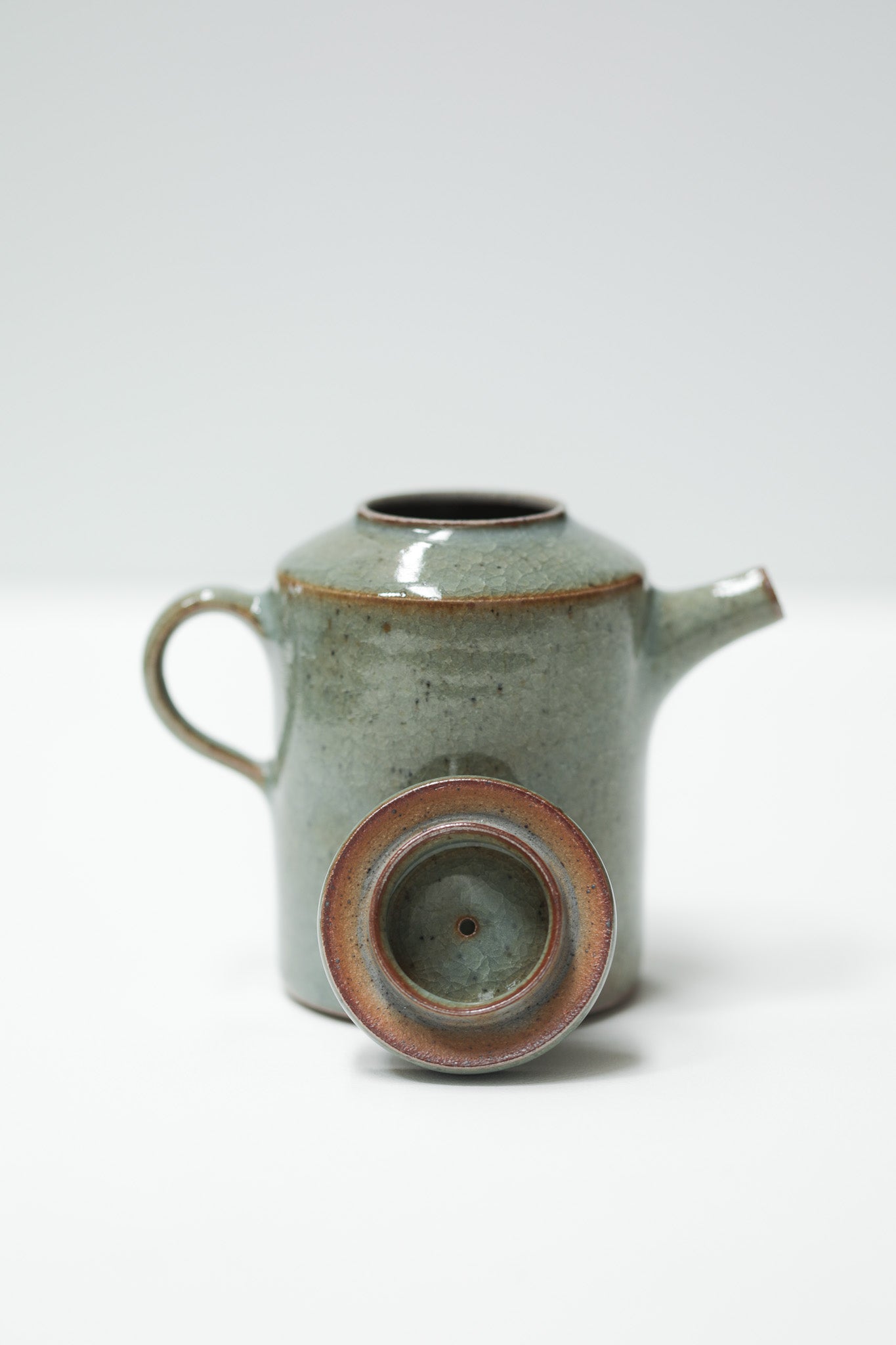 Florian Gadsby: Small Teapot