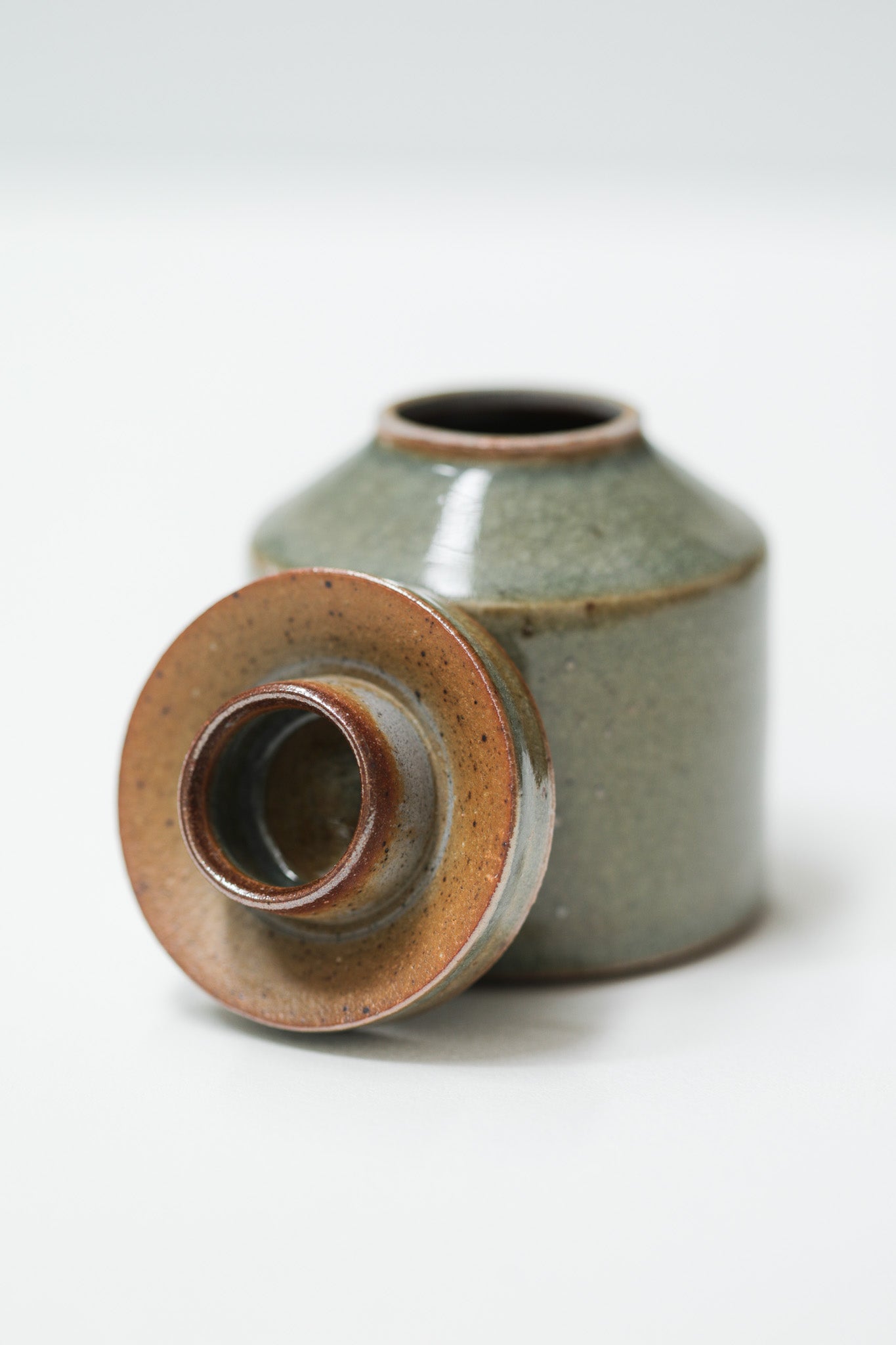 Florian Gadsby: Short Lidded Jar