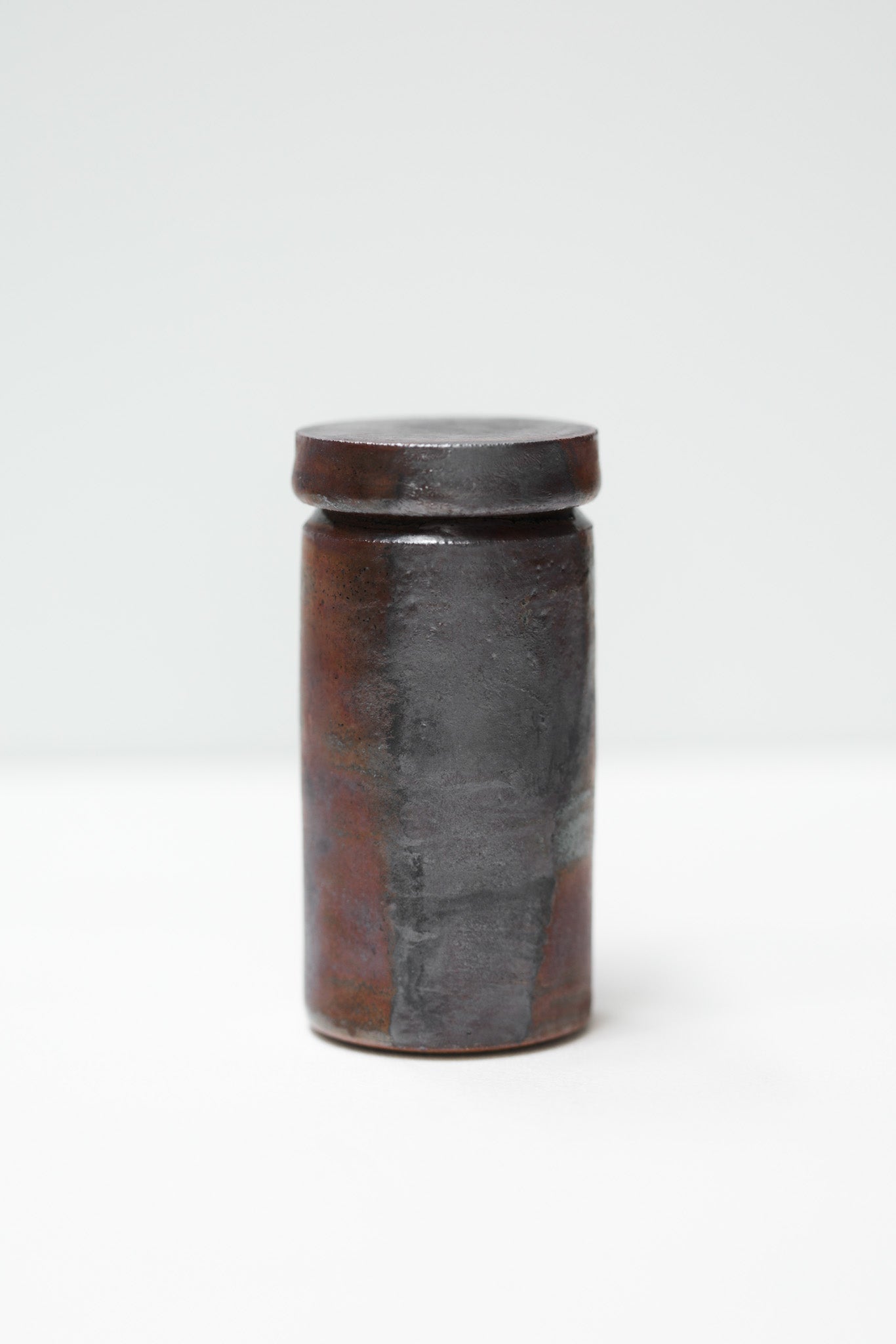 Florian Gadsby: Small Lidded Jar