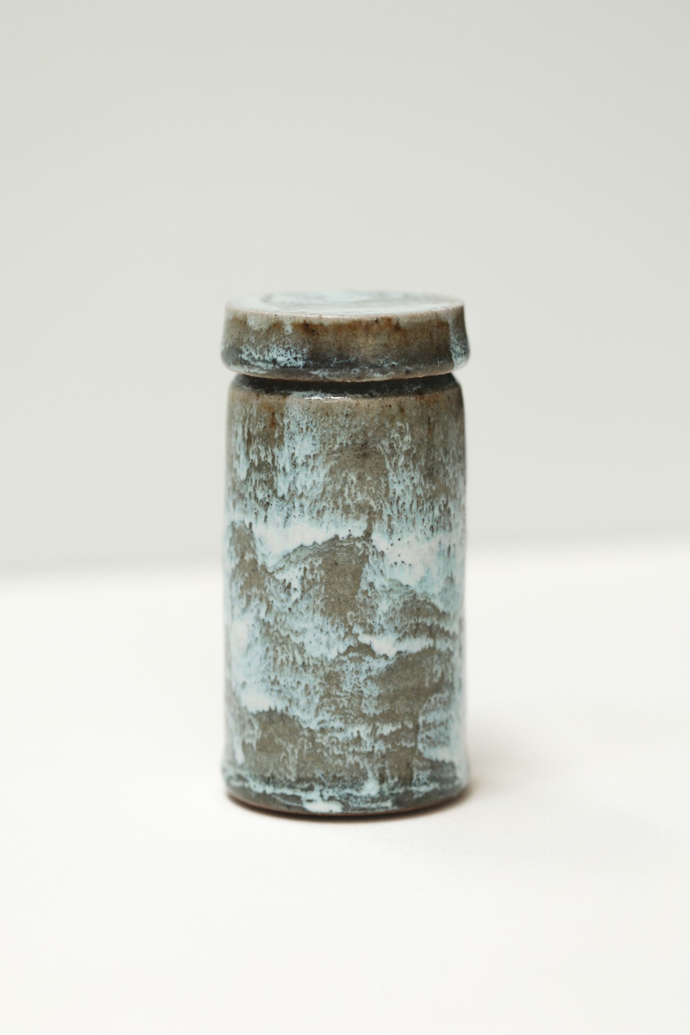 Florian Gadsby: Small Lidded Jar