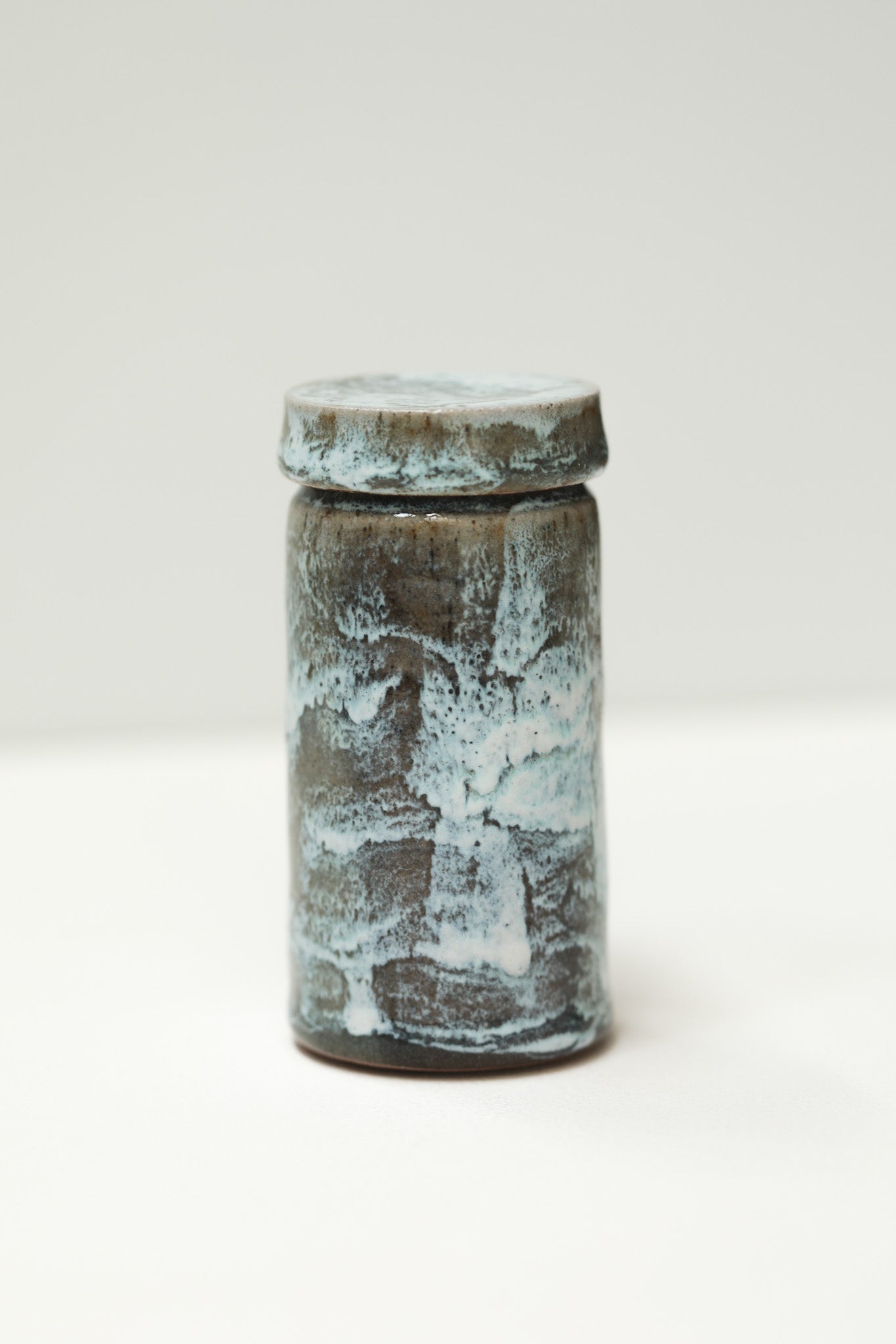 Florian Gadsby: Small Lidded Jar