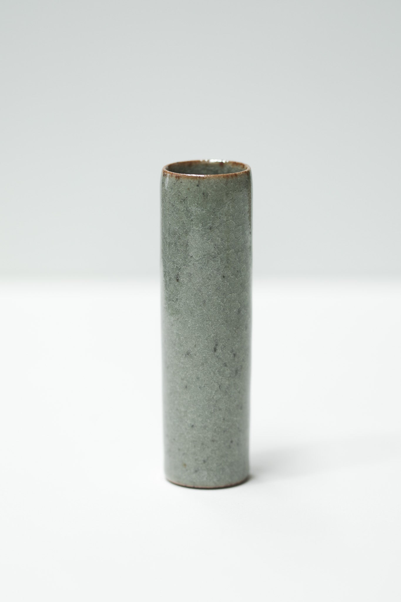 Florian Gadsby: Cylindrical Vase