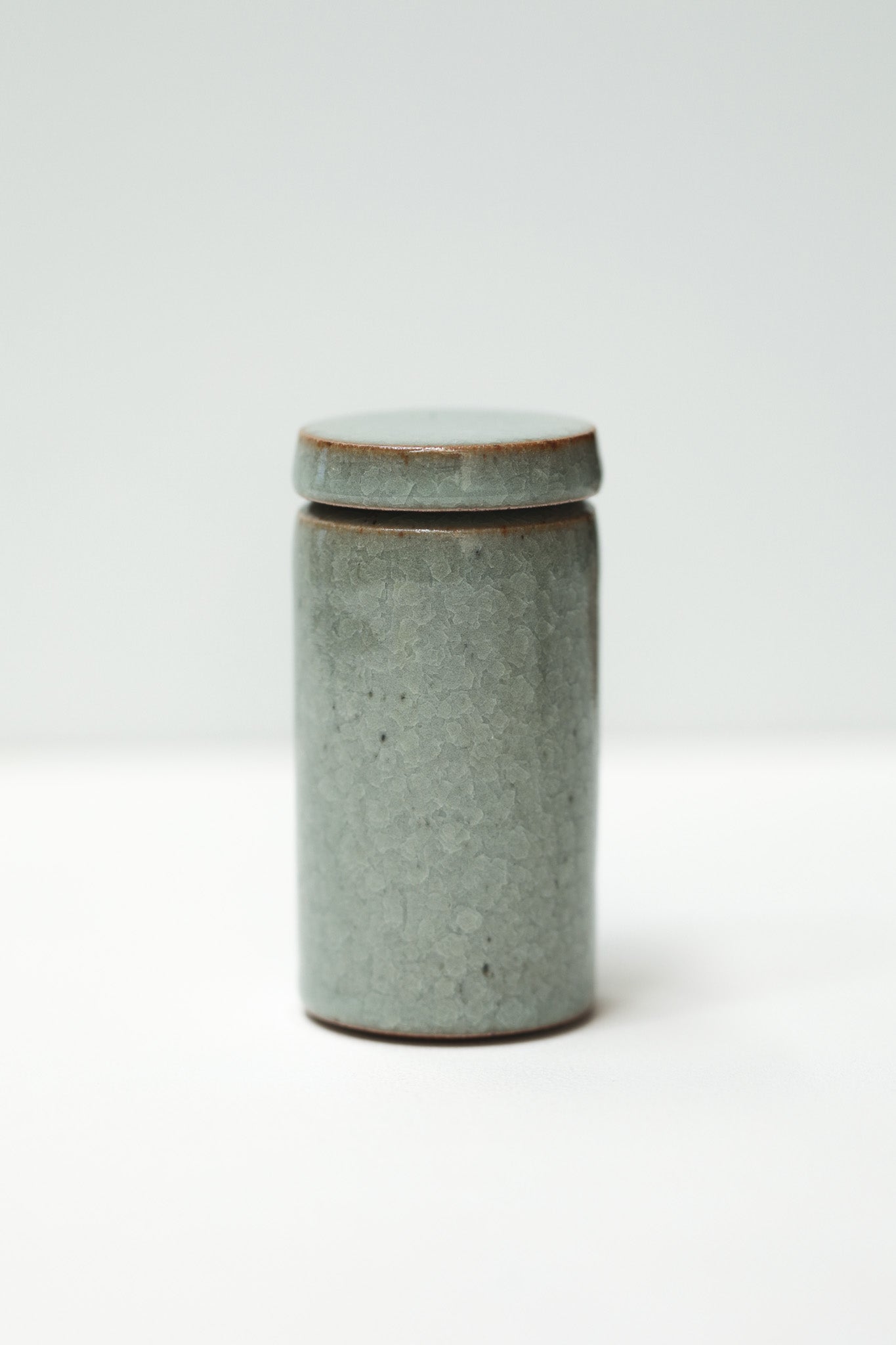Florian Gadsby: Small Lidded Jar