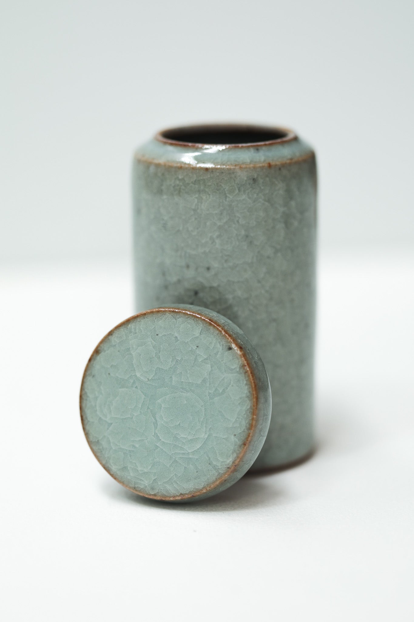 Florian Gadsby: Small Lidded Jar