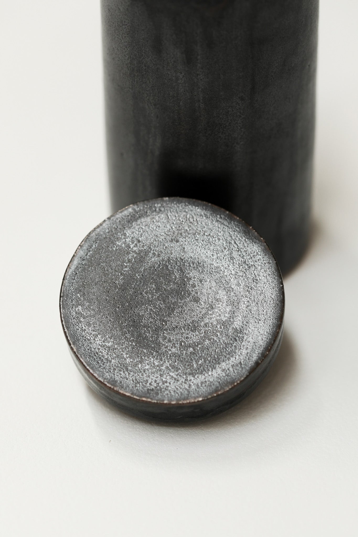 Florian Gadsby: Small Lidded Jar