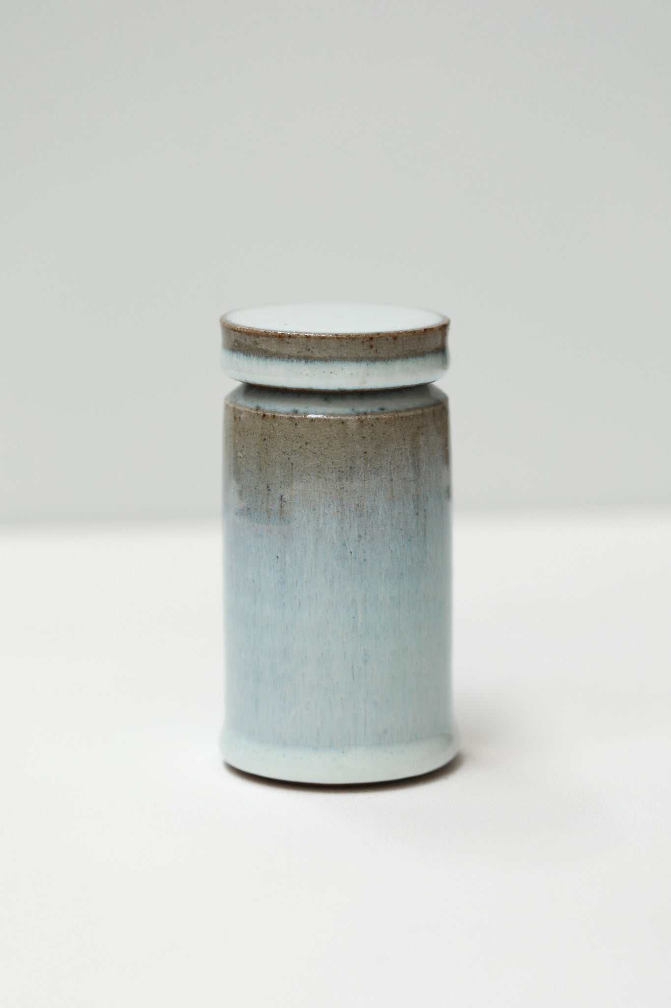 Florian Gadsby: Small Lidded Jar