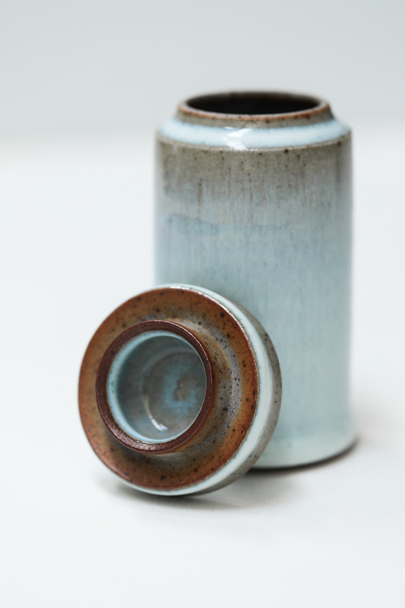Florian Gadsby: Small Lidded Jar