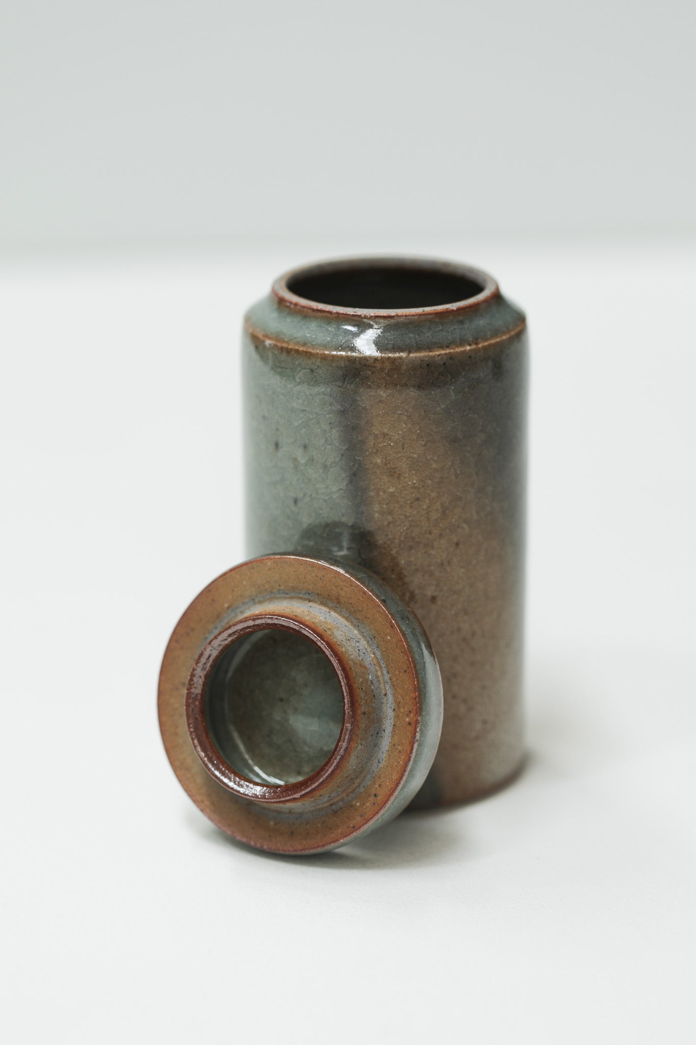 Florian Gadsby: Small Lidded Jar