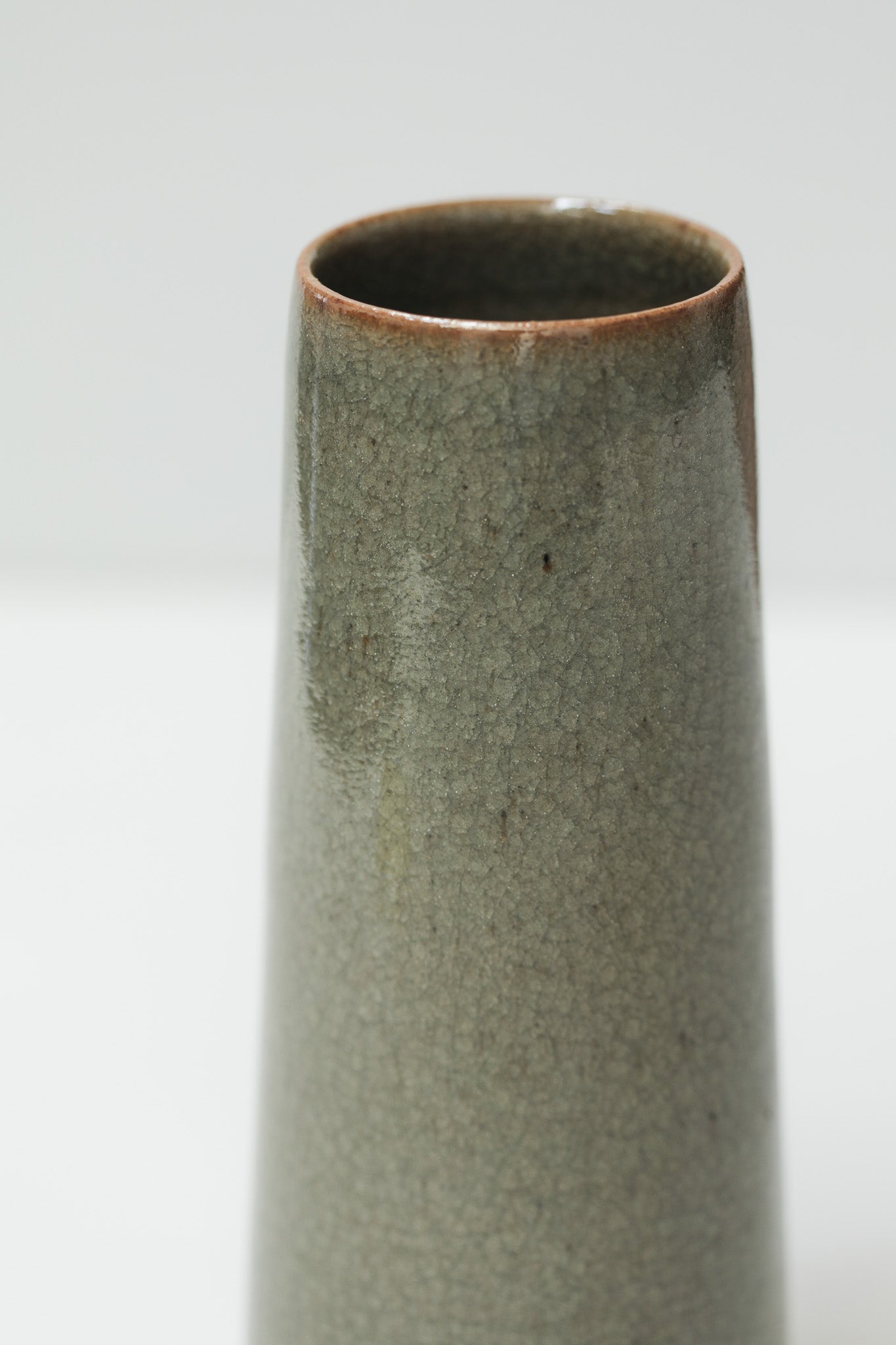 Florian Gadsby: Tapering Vase