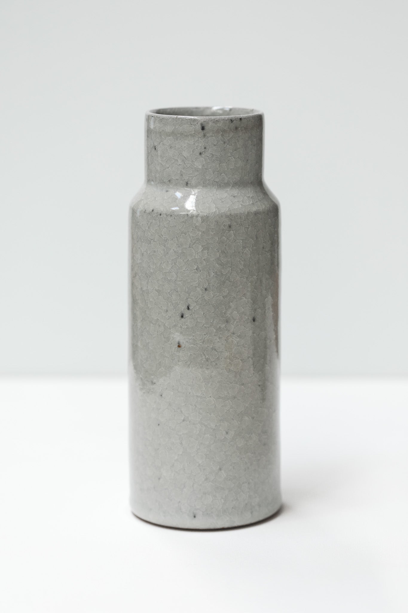 Florian Gadsby: Stepped Cylindrical Vase