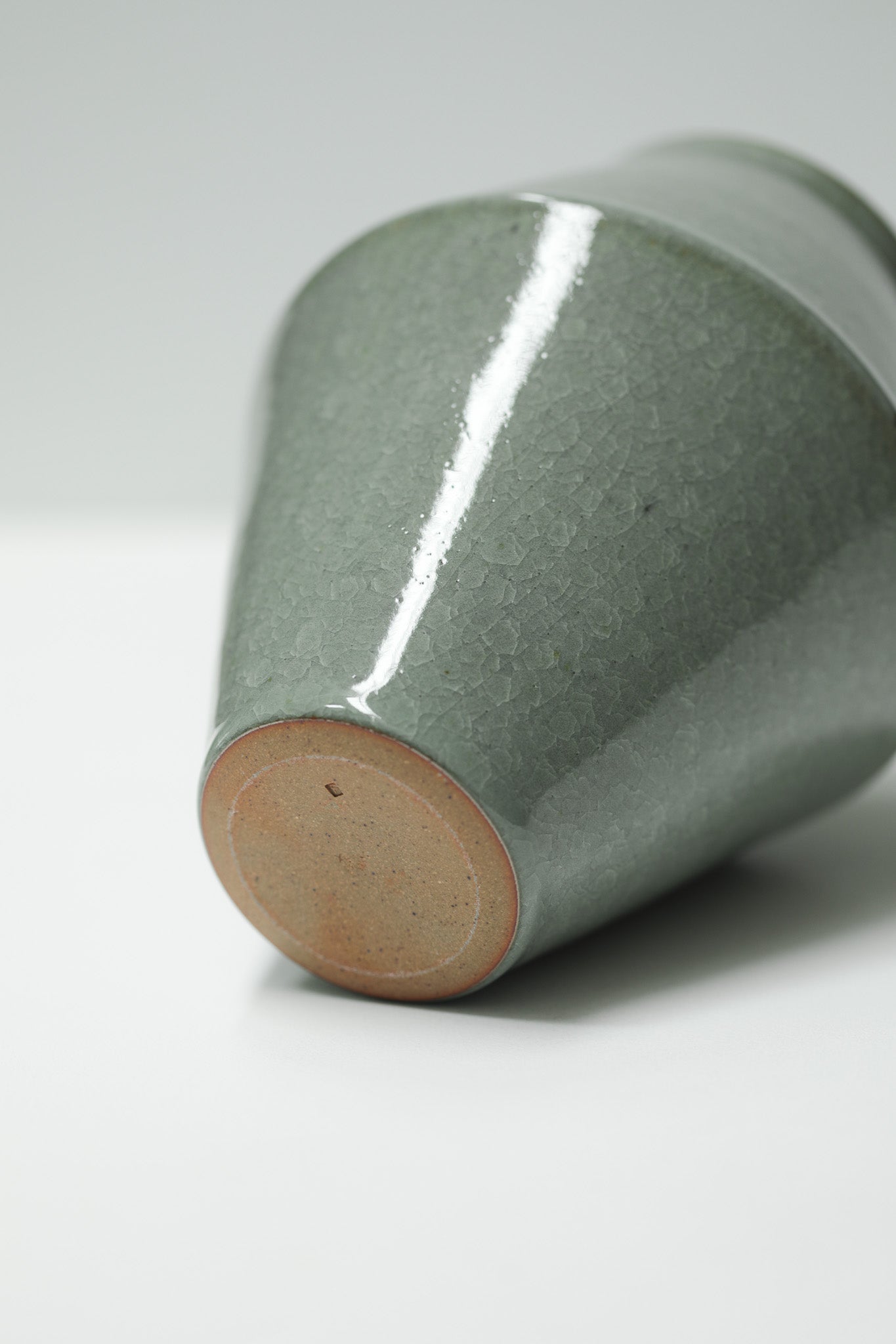Florian Gadsby: Angular Vase
