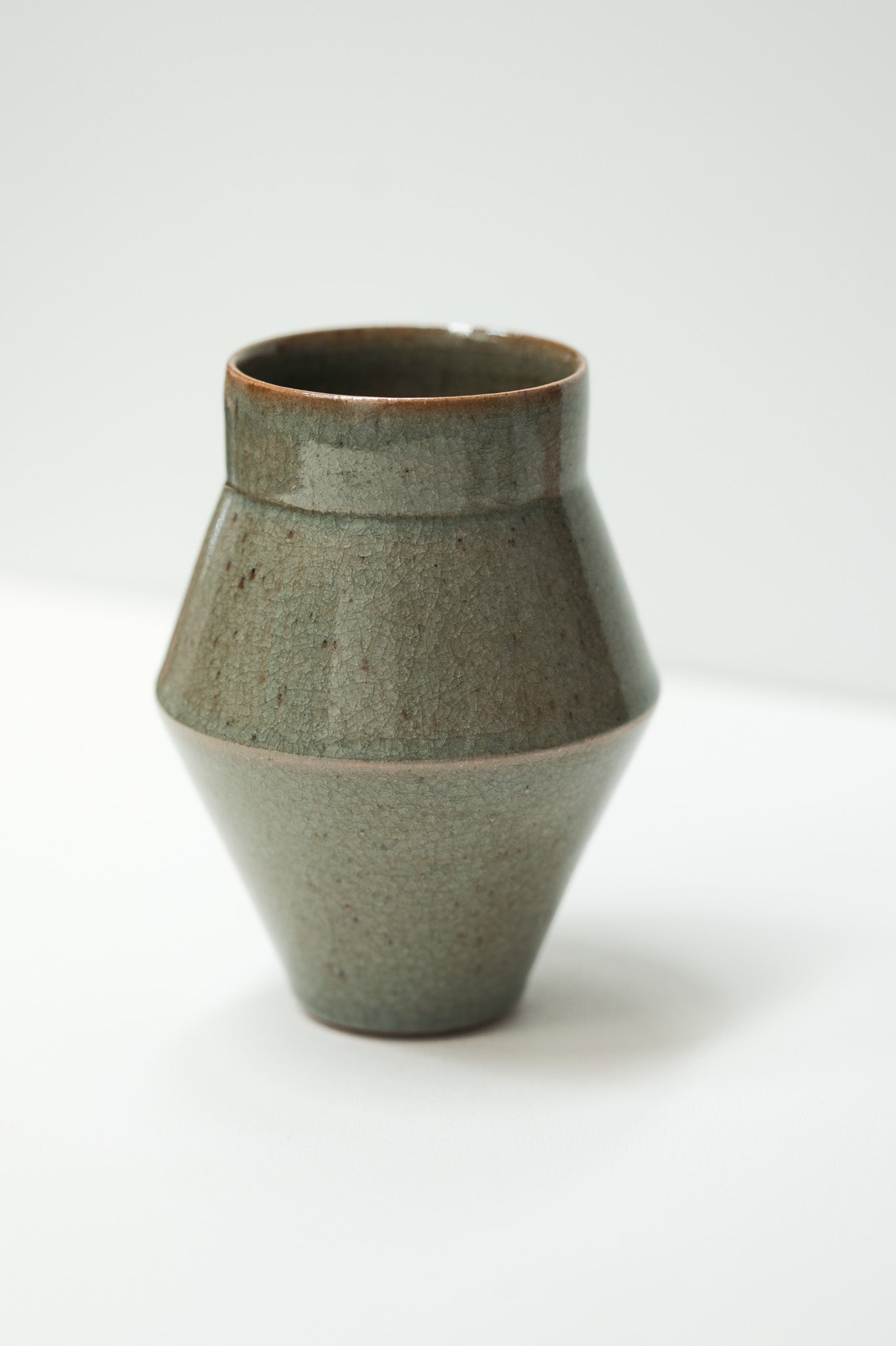 Florian Gadsby: Small Vase
