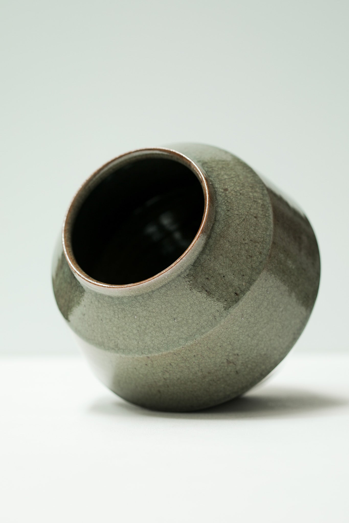 Florian Gadsby: Rotund Angular Vase