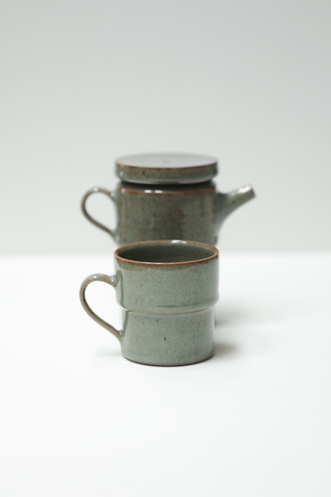 Florian Gadsby: Stepped Teaware for One