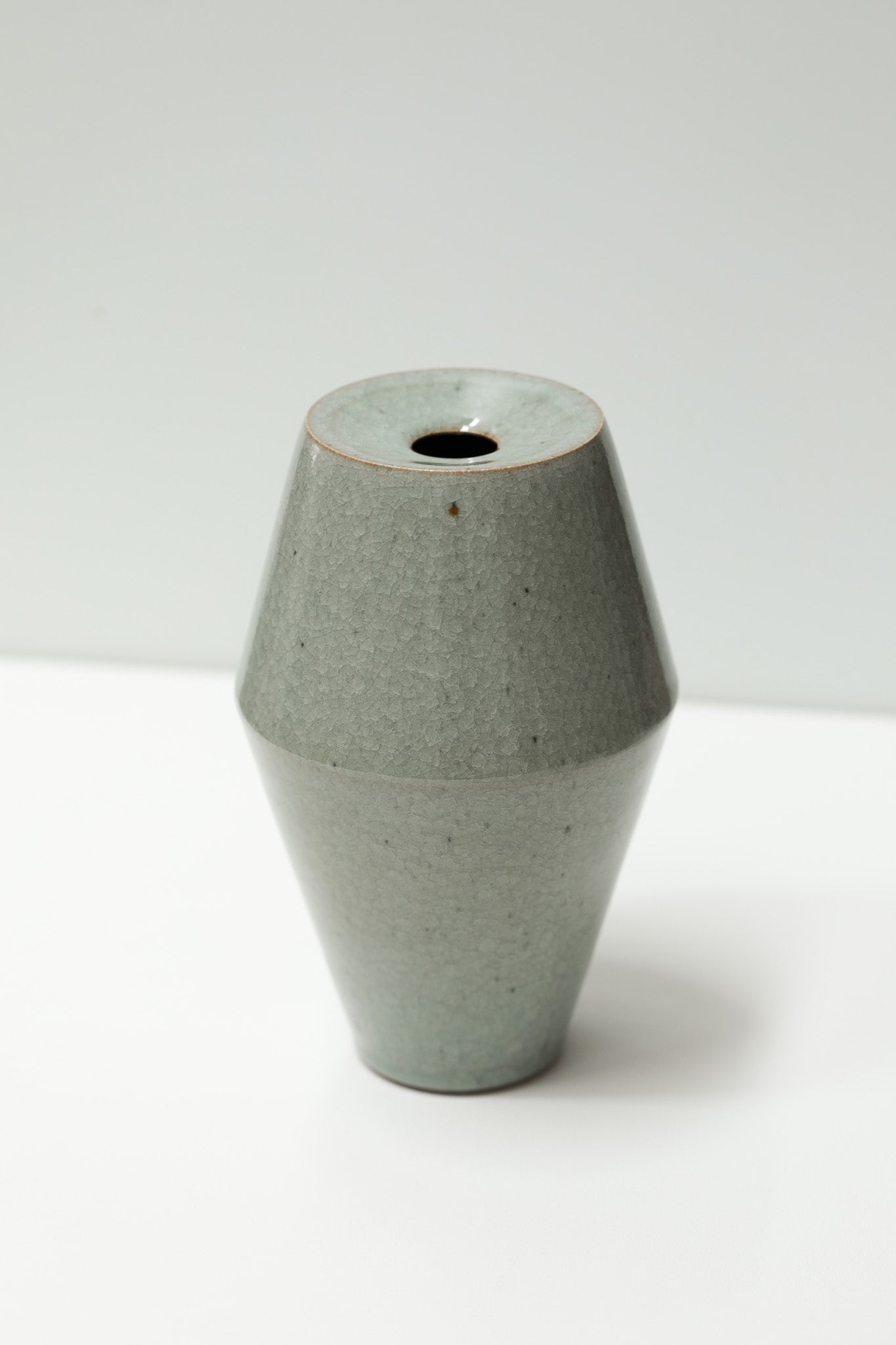 Florian Gadsby: Tall Angular Bud Vase