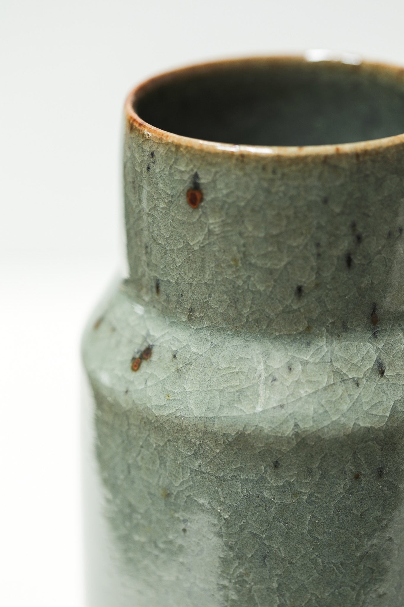 Florian Gadsby: Tall Cylindrical Stepped Vase