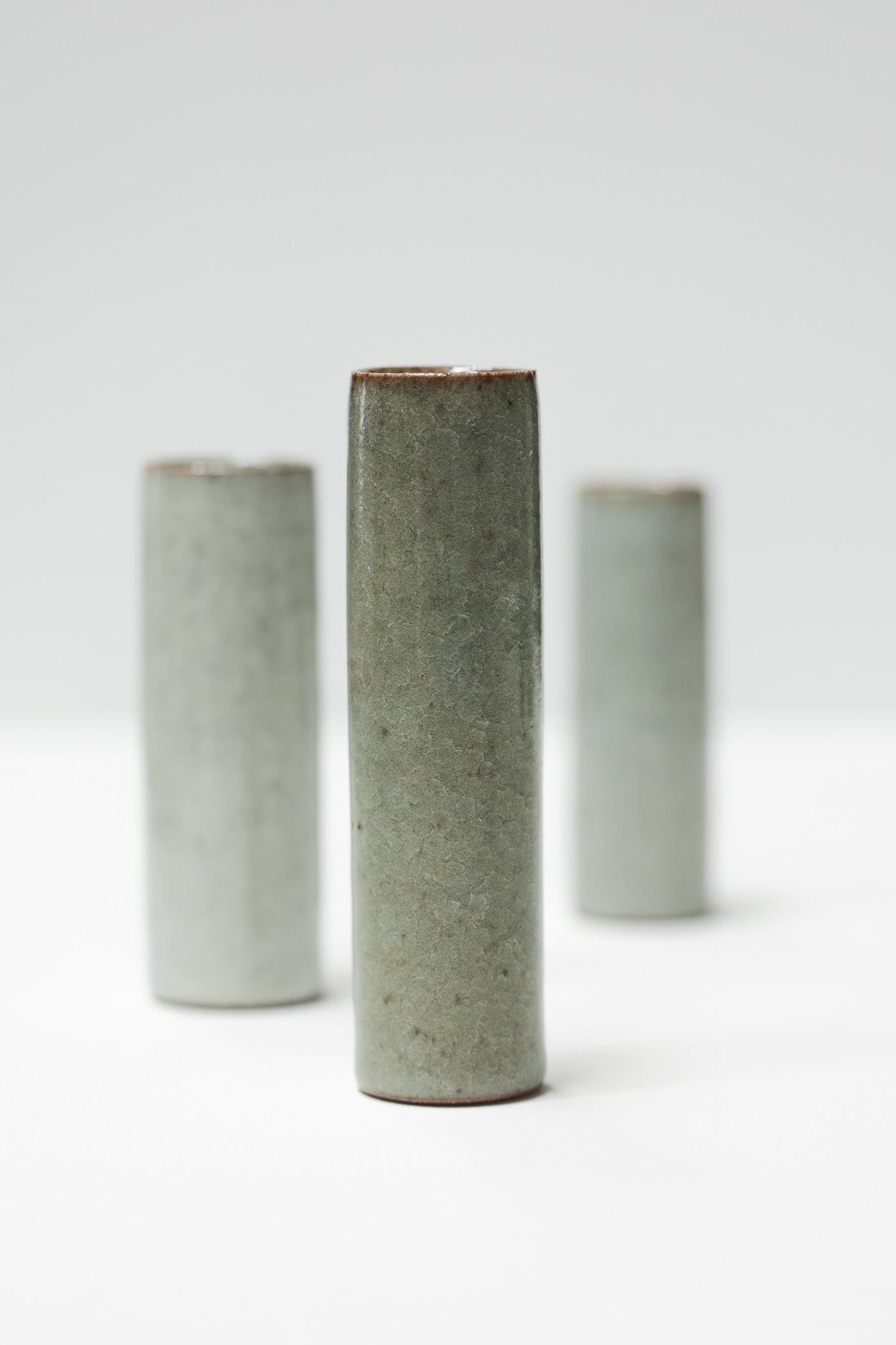 Florian Gadsby: Trio of Small Cylindrical Vases