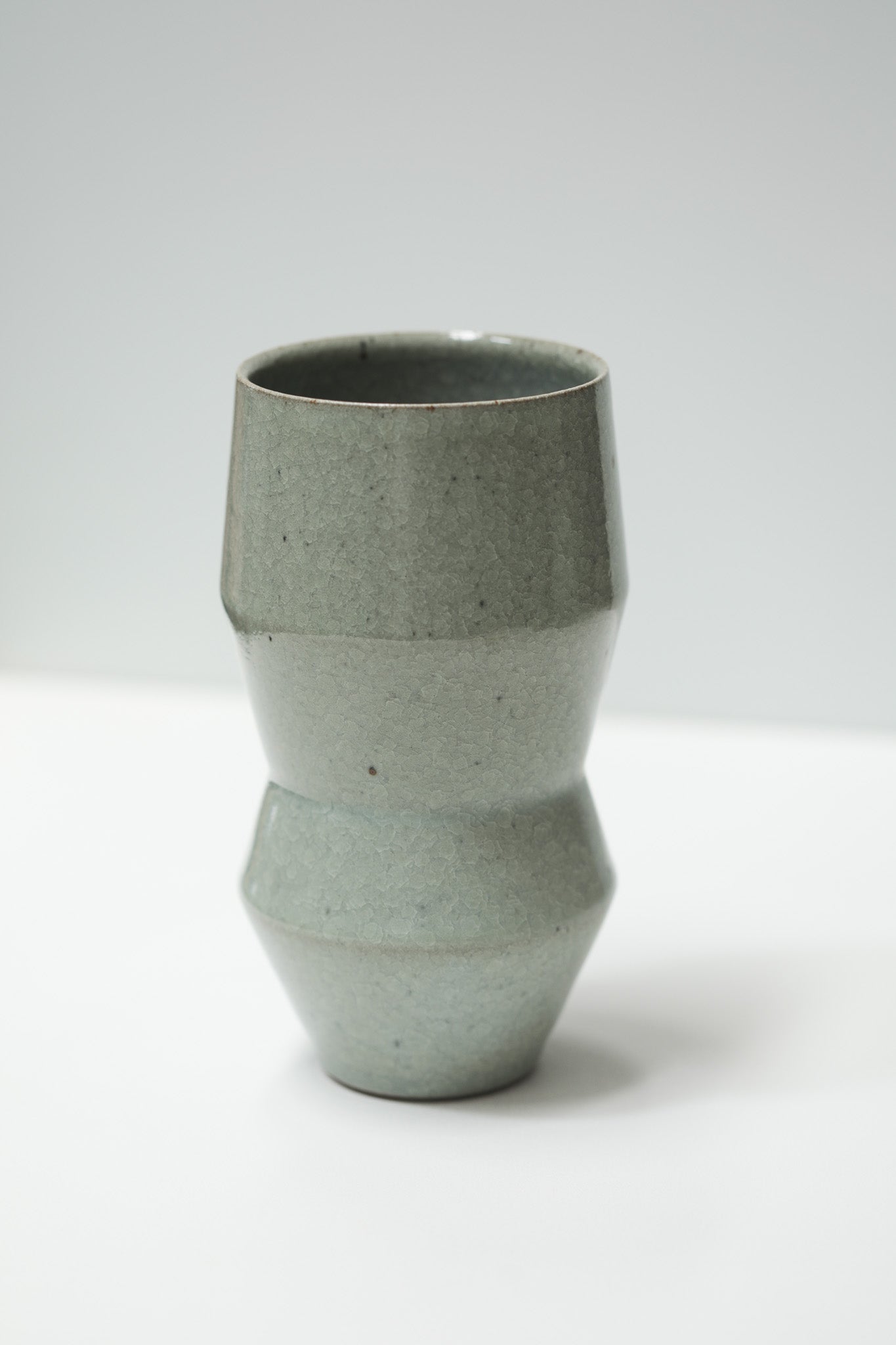Florian Gadsby: Angular Vase
