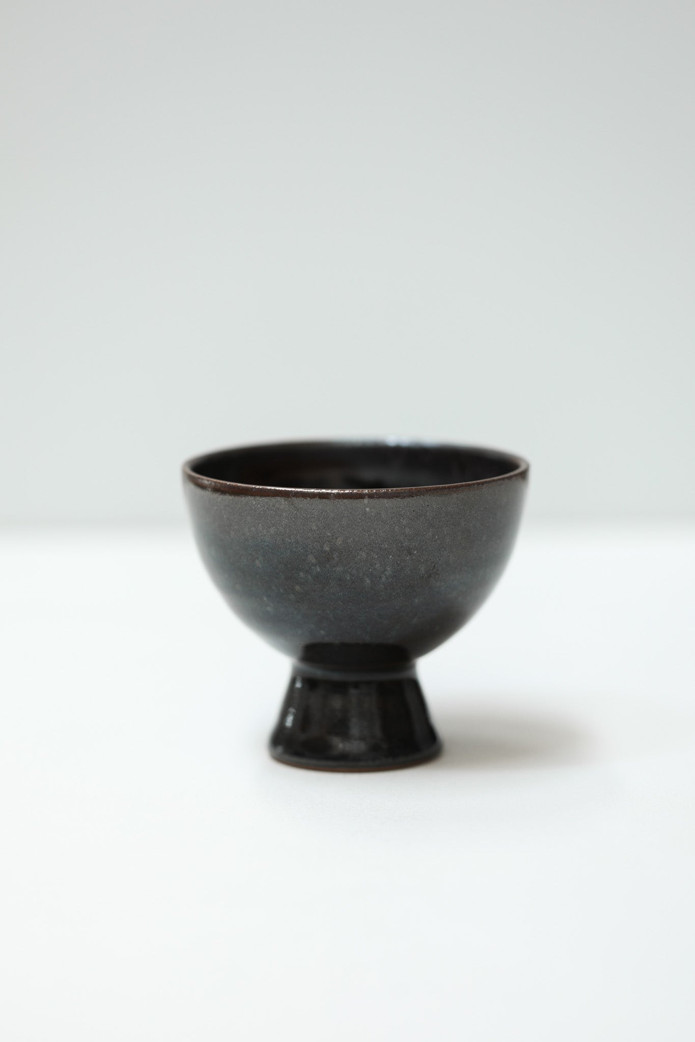 Florian Gadsby: Small Pedestal Bowl