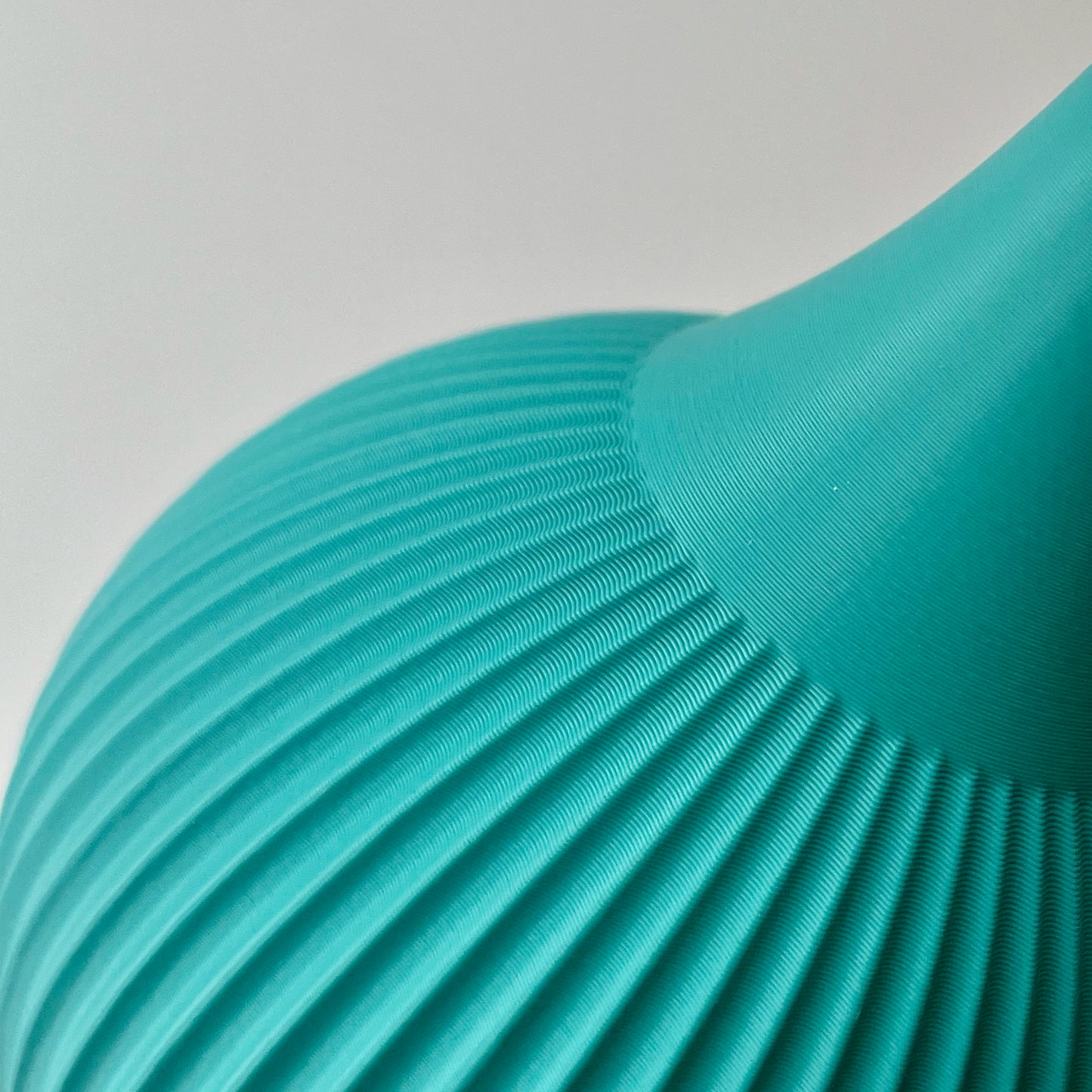 Keeley Traae: Aqua Vase
