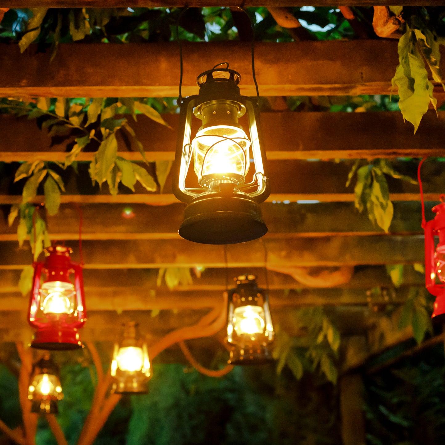 Feuerhand Hurricane Lantern